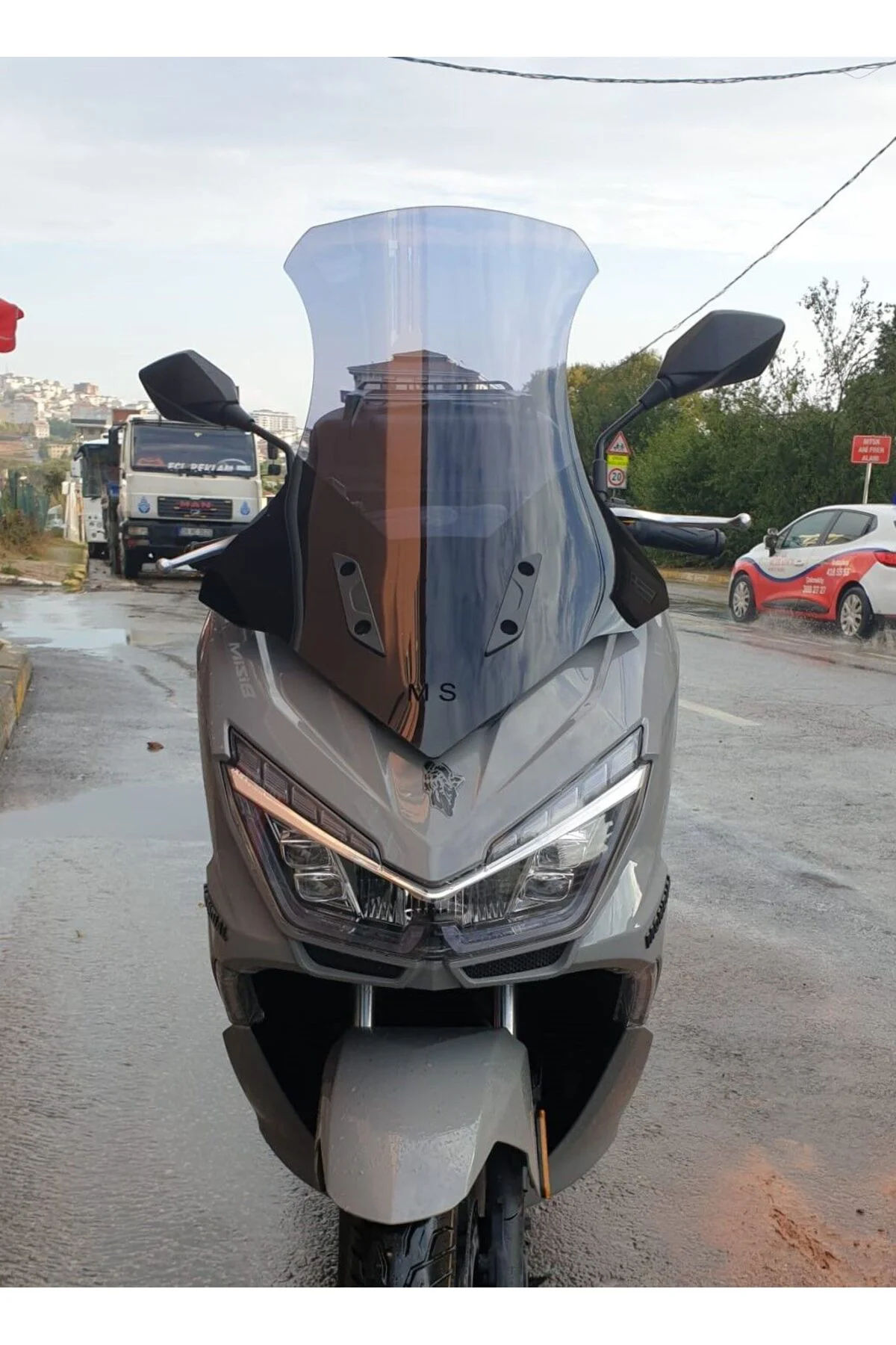 Mondial Strada 125 Ön Cam 2023-2026 Model 75cm Füme Renkli 4mm UZ
