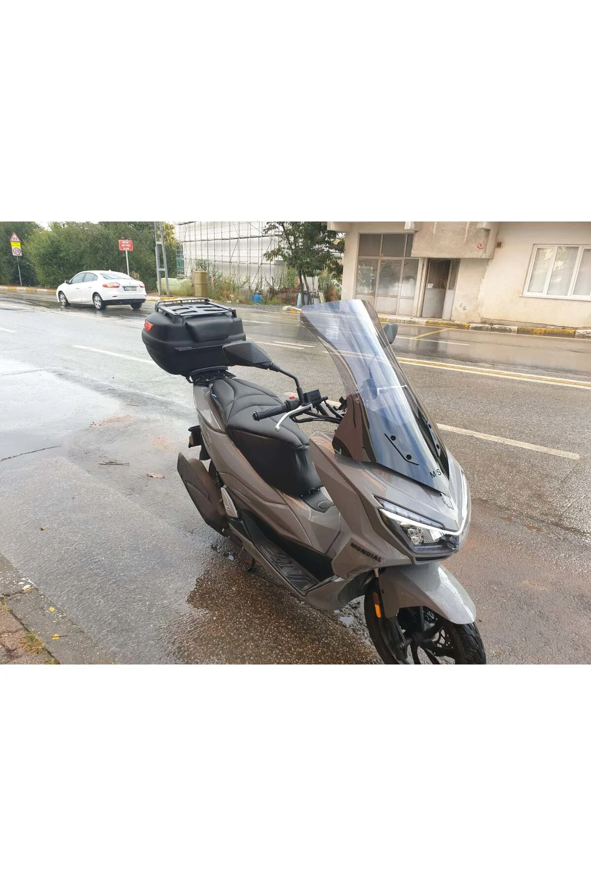 Mondial Strada 125 Ön Cam 2023-2026 Model 75cm Füme Renkli 4mm UZ