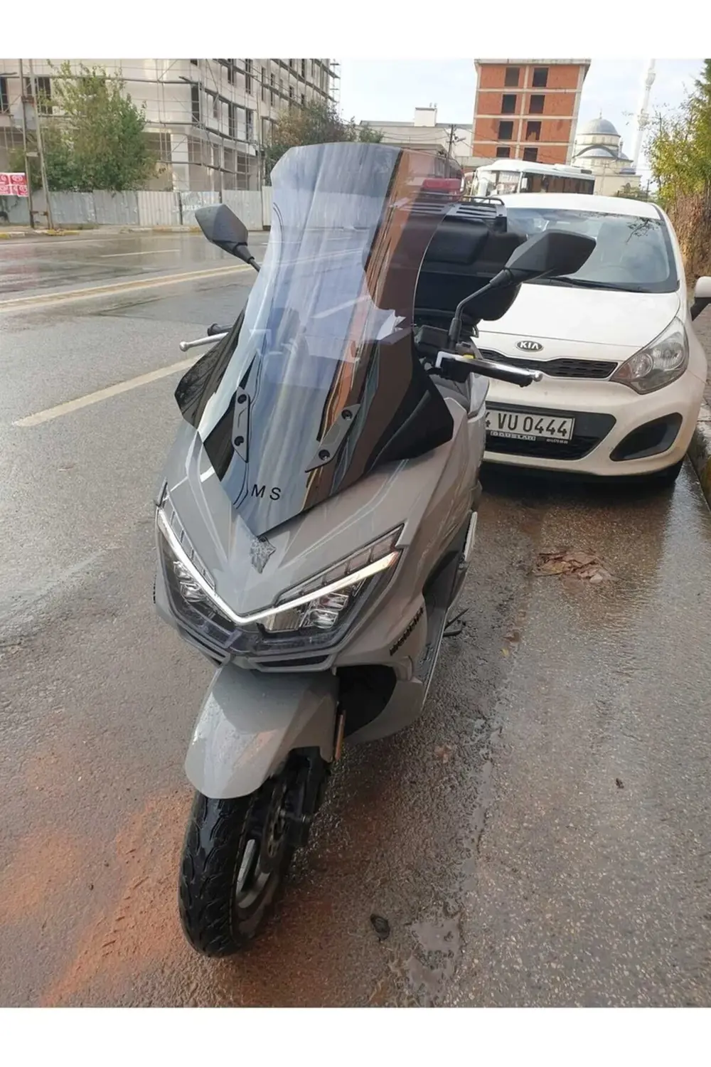 Mondial Strada 125 Ön Cam 2023-2025 Model 75cm Füme Renkli 4mm UZ