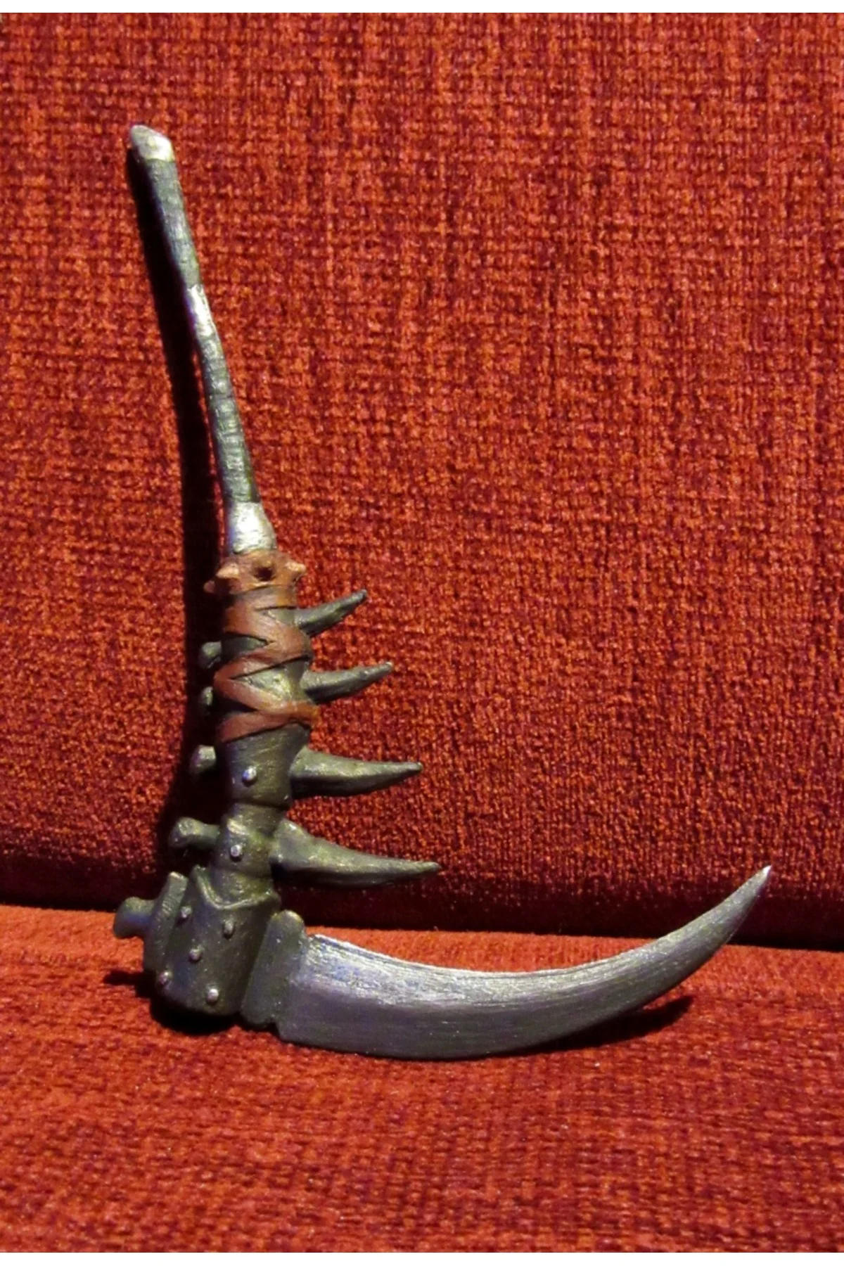 Monster Hunter Dark Scythe Boyalı Figür Canavar Avcısı Kara Tırpan Oyuncak