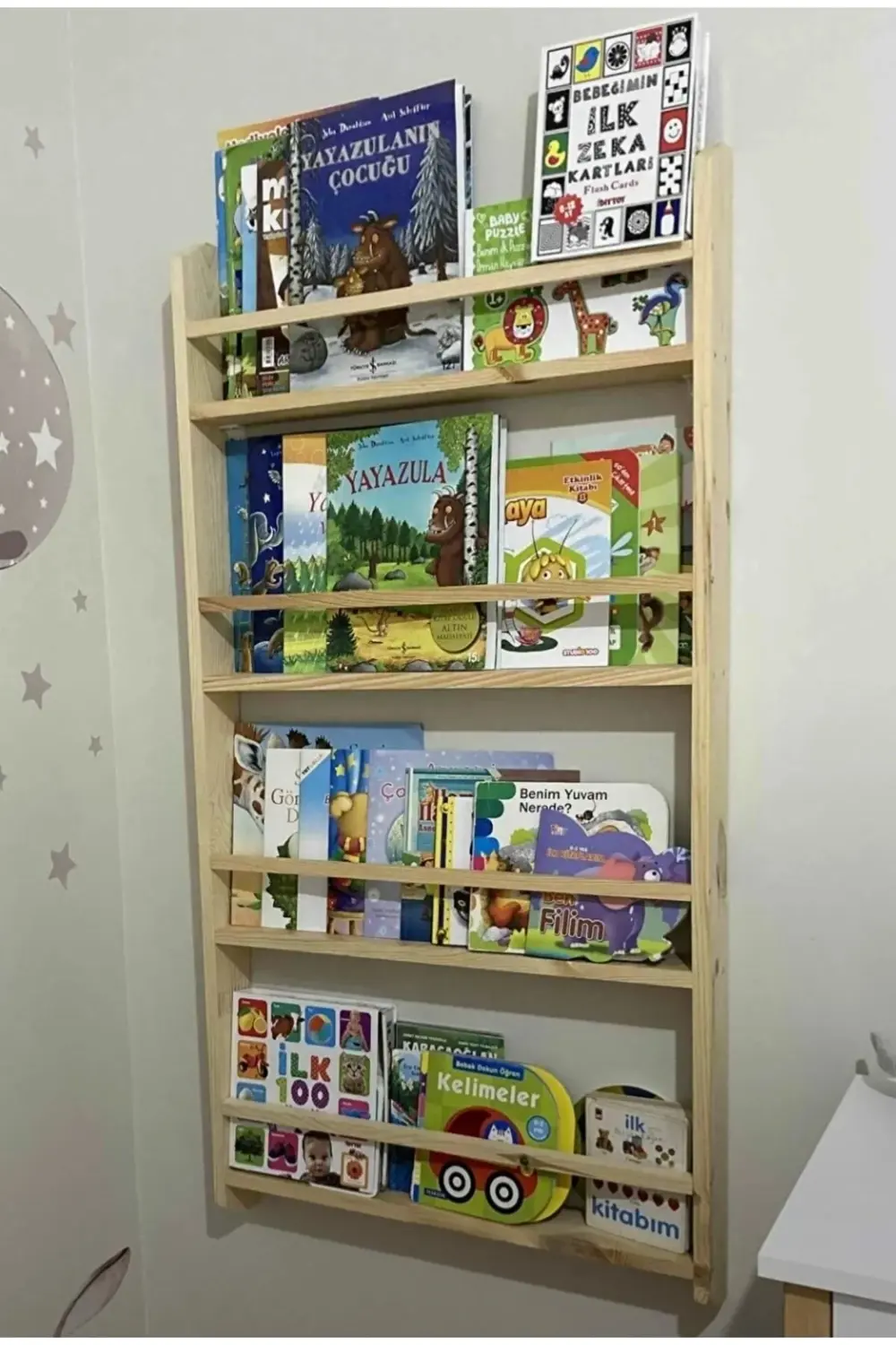 Montessori Çoçuk Odası Kitaplığı