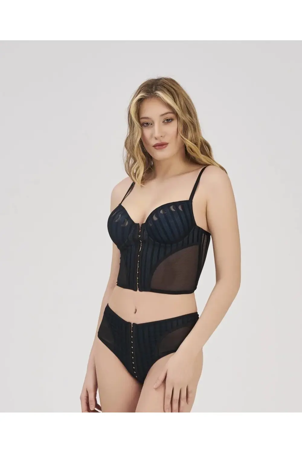 MOONLIGHT 325 DESTEKSİZ ALTIN AKSESUARLI TAKIM MOONLIGHT 325 DESTEKSİZ ALTIN AKSESUARLI TAKIM