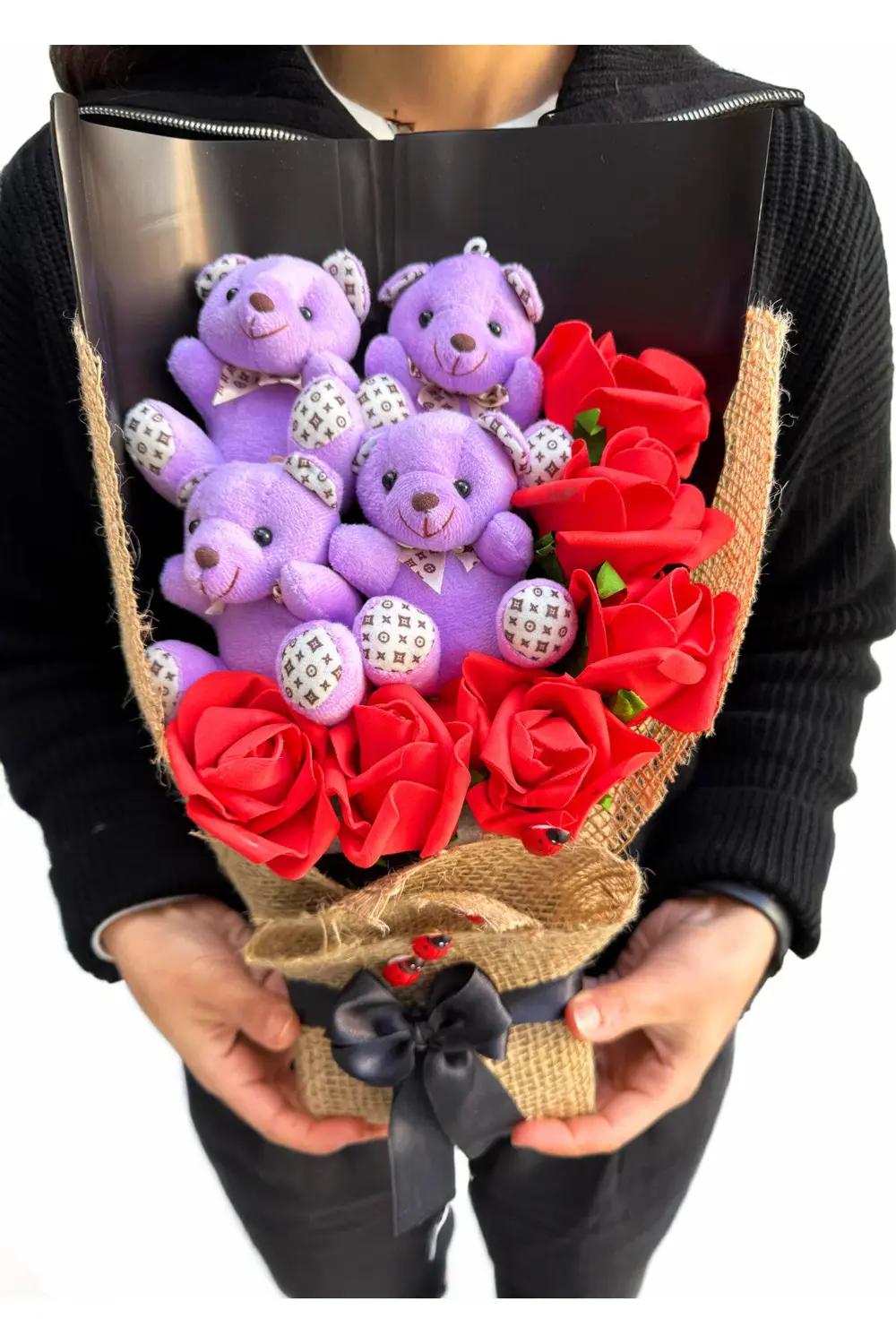 Mor Ayıcıklı ve Kırmızı Güllü Çiçek Buketi Ayıcık Buketi Peluş Bu