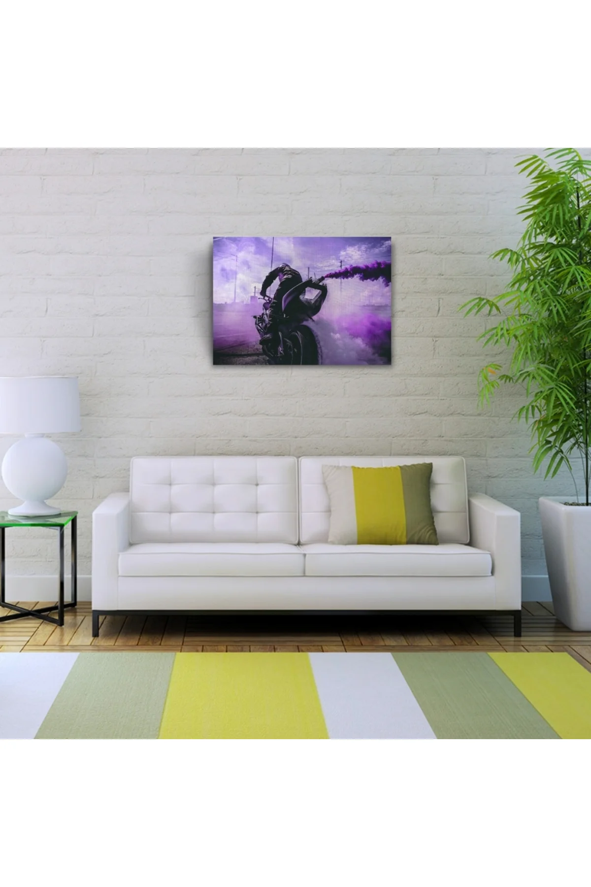 Mor Dumanlar saçan Motosiklet ve Sürücüsü Kanvas Tablo 50 x 70