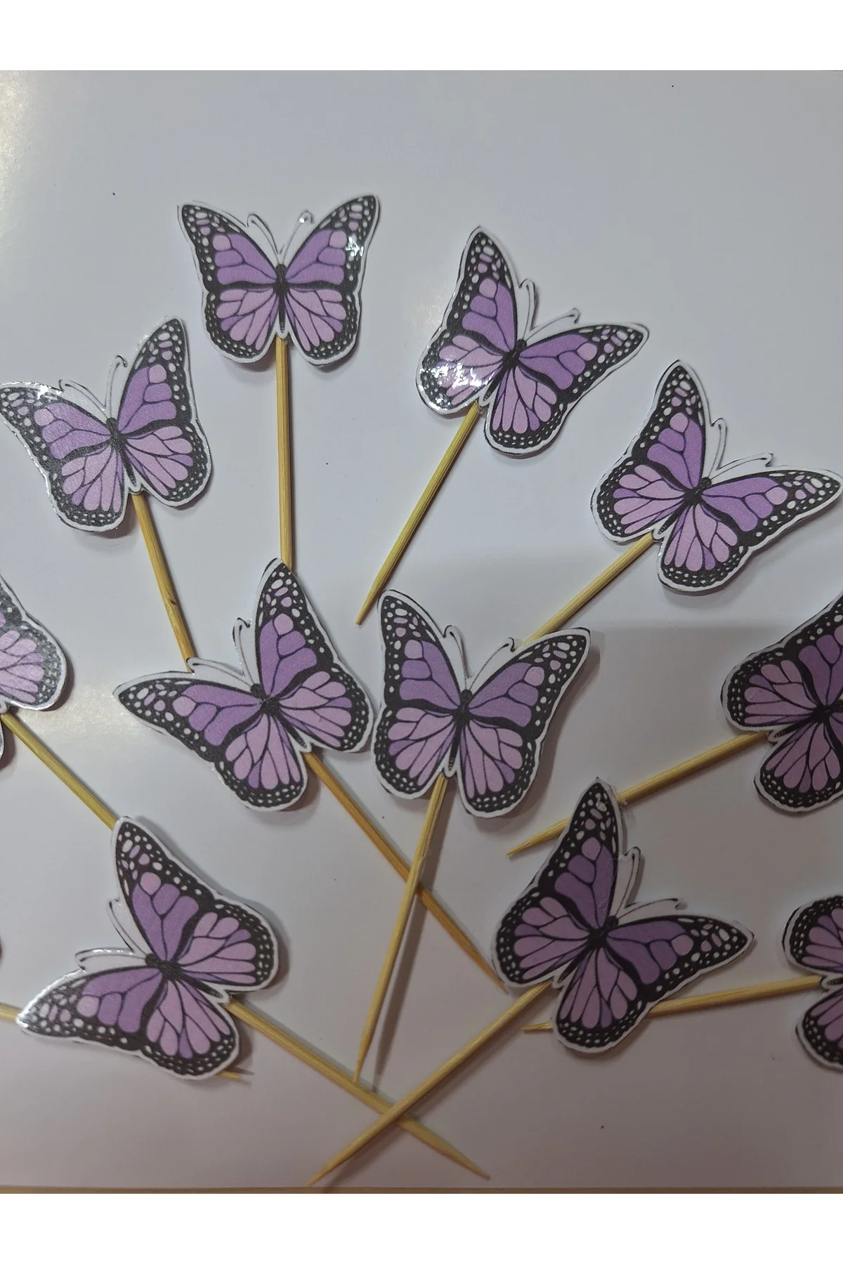 MOR KELEBEK KONSEPTLİ KÜRDAN PASTA SÜSÜ CUPKEK 15 'li