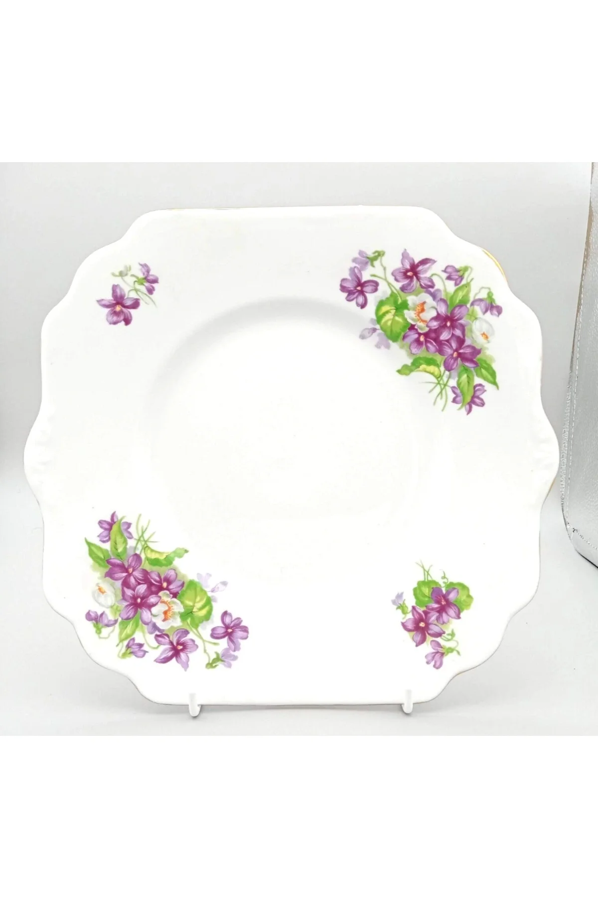 Mor Menekşe Desenli Vintage İngiliz Antika Servis Tabağı (23.5cm)
