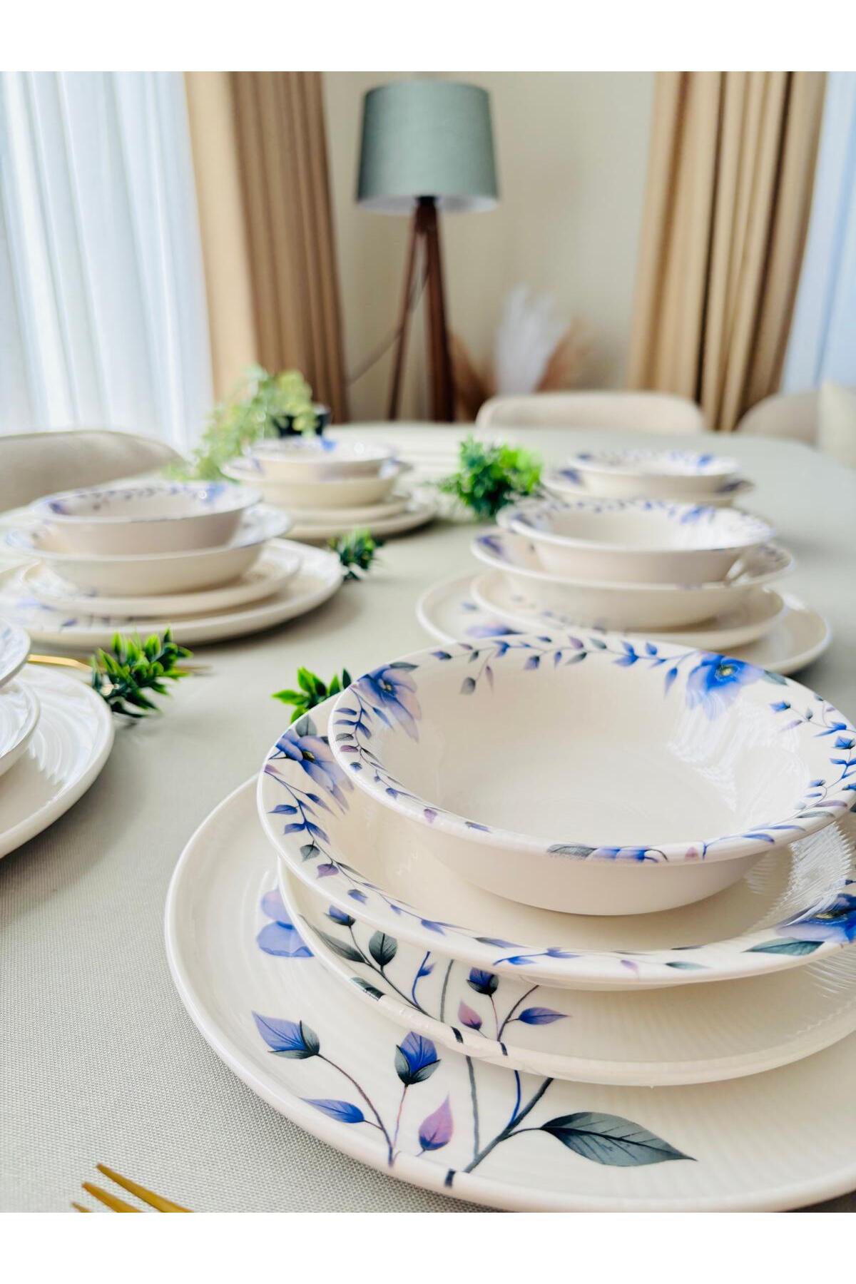 Mor Menekşe Model 6 Kişilik 24 Parça Yemek Takımı