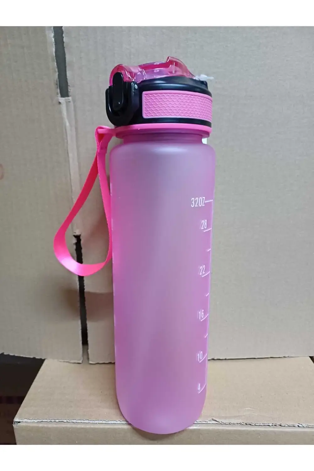 Mor Renkli Kilitli Sızdırmaz Kapaklı Pipetli Matara Kayışlı ve Mo