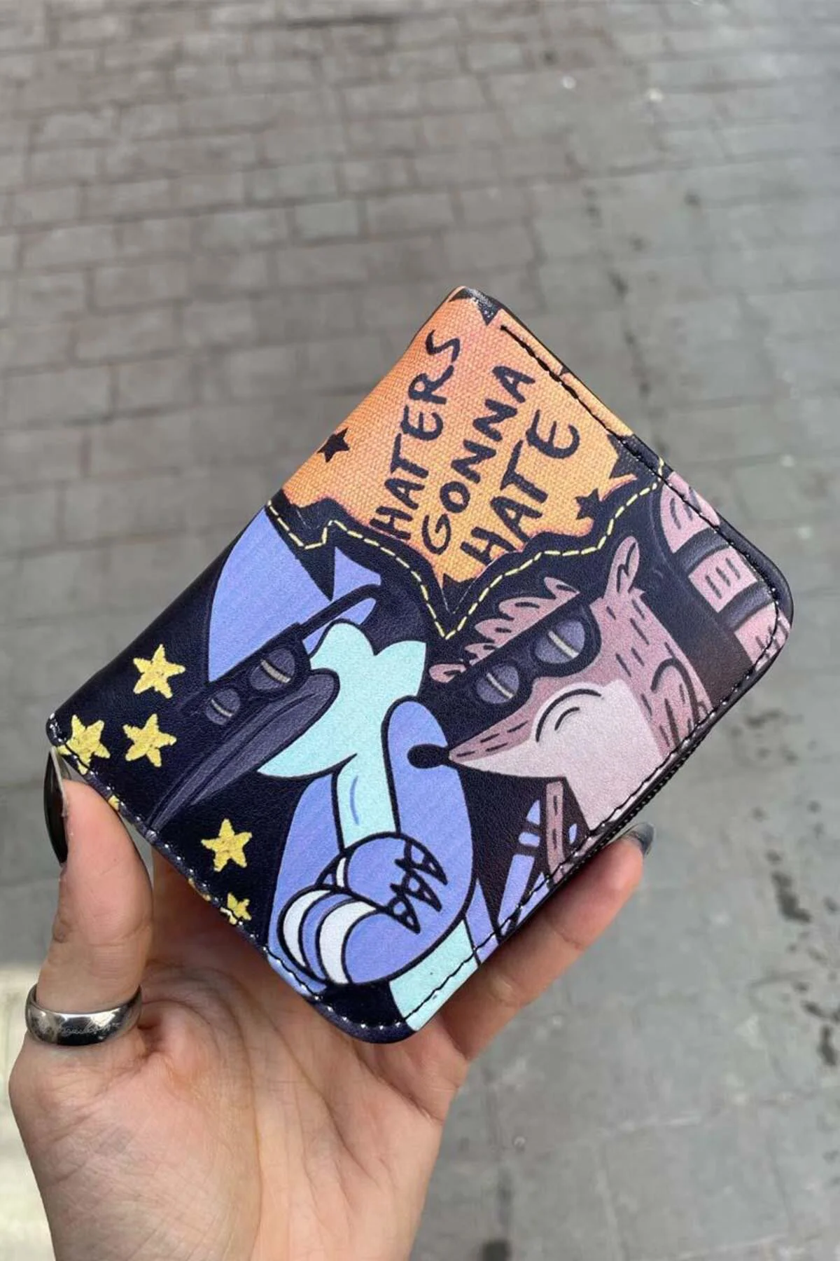 Mordecai ve Rigby Cool Boys Kadın Kısa Cüzdan Mordecai ve Rigby Cool Boys Kadın Kısa Cüzdan
