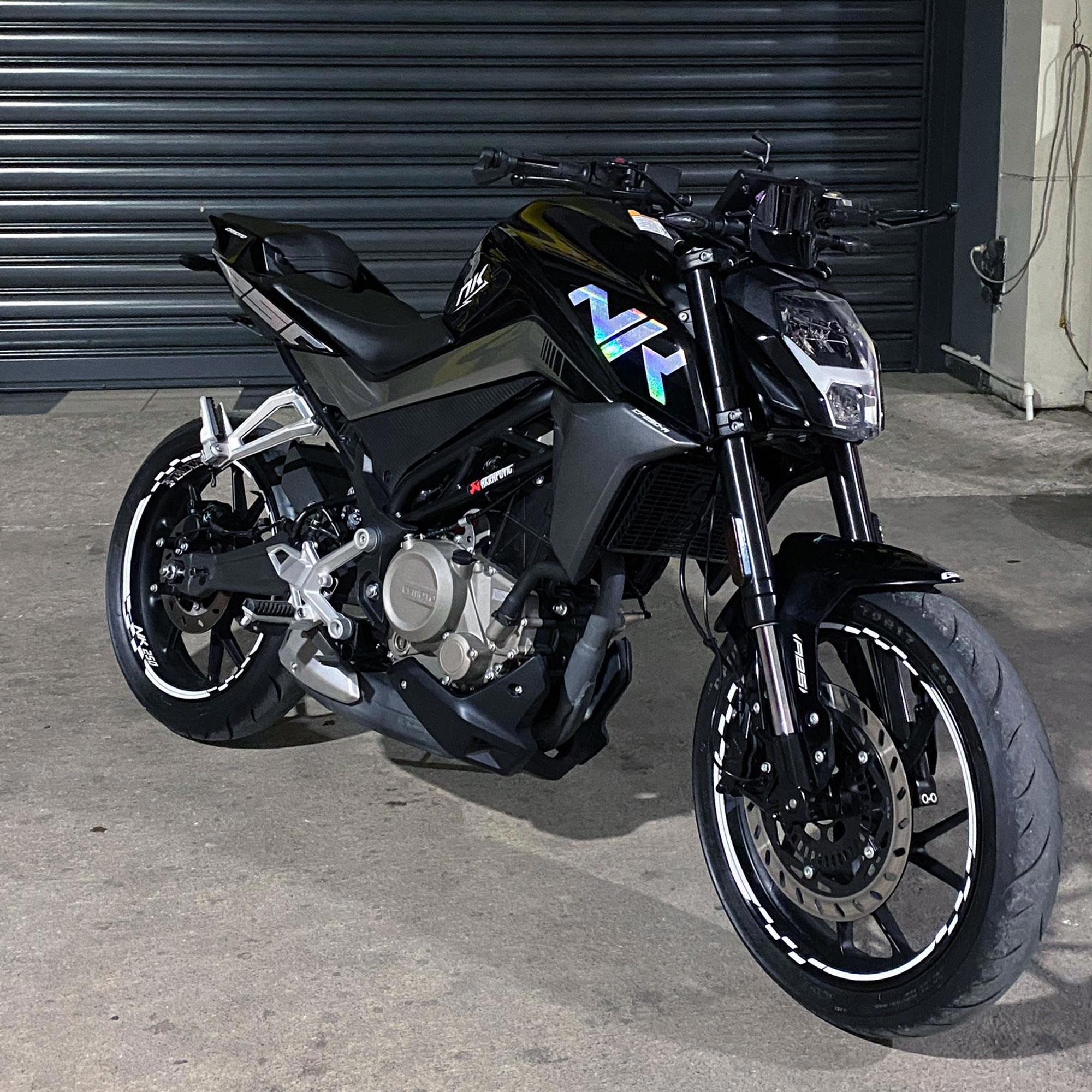 Moto GP Yarış Bayraklı Süt Beyaz Jant Şeridi Sticker Çınar Extrem