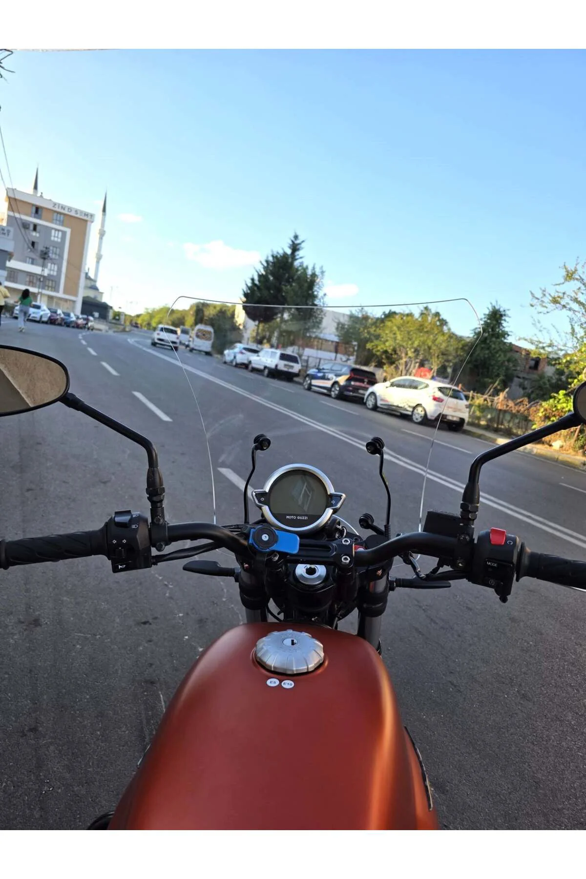 Moto Guzzi V7 Stone Ön Cam 2021-2023 Model 52cm Şeffaf Renkli 4mm