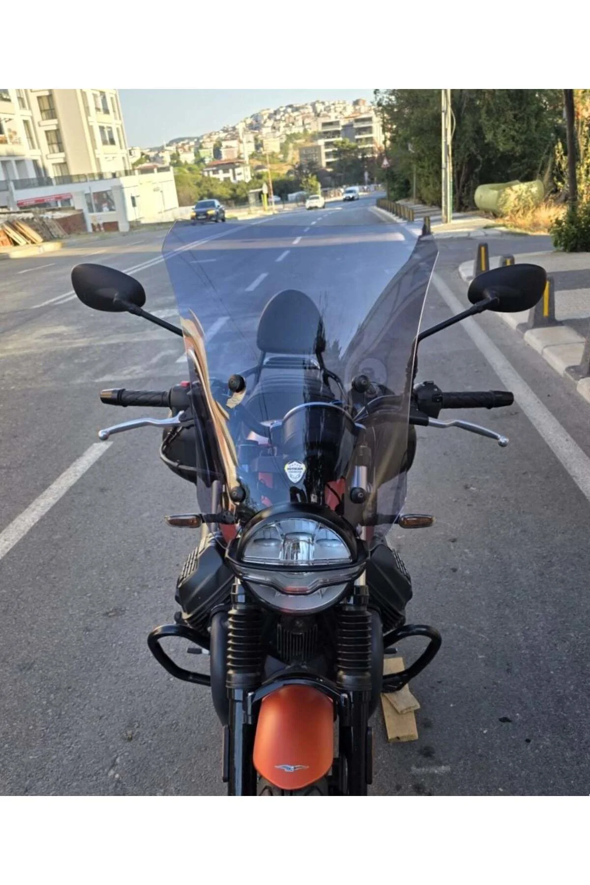 Moto Guzzi V7 Stone Ön Cam 2021-2023 Model 52cm Füme Renkli 4mm A