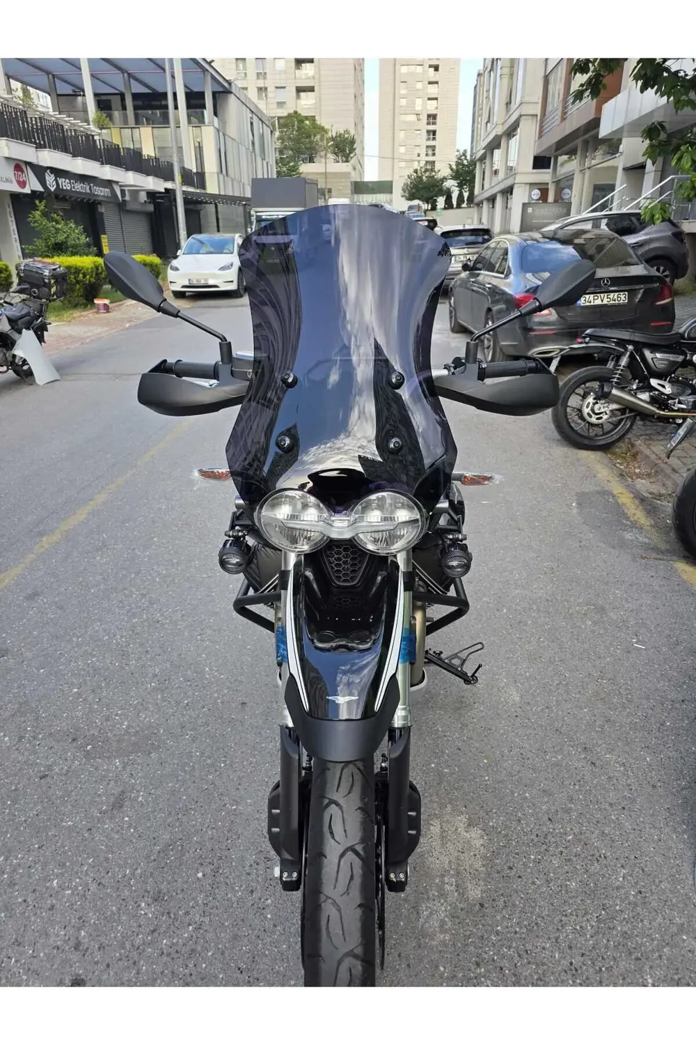 Moto Guzzi V85 Uyumlu Siperlik Ön Cam 2019-2023 Model 58cm Siyah