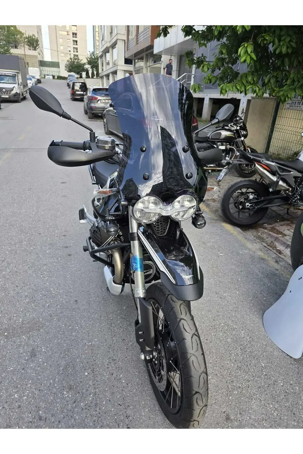 Moto Guzzi V85 Uyumlu Siperlik Ön Cam 2019-2023 Model 58cm Siyah