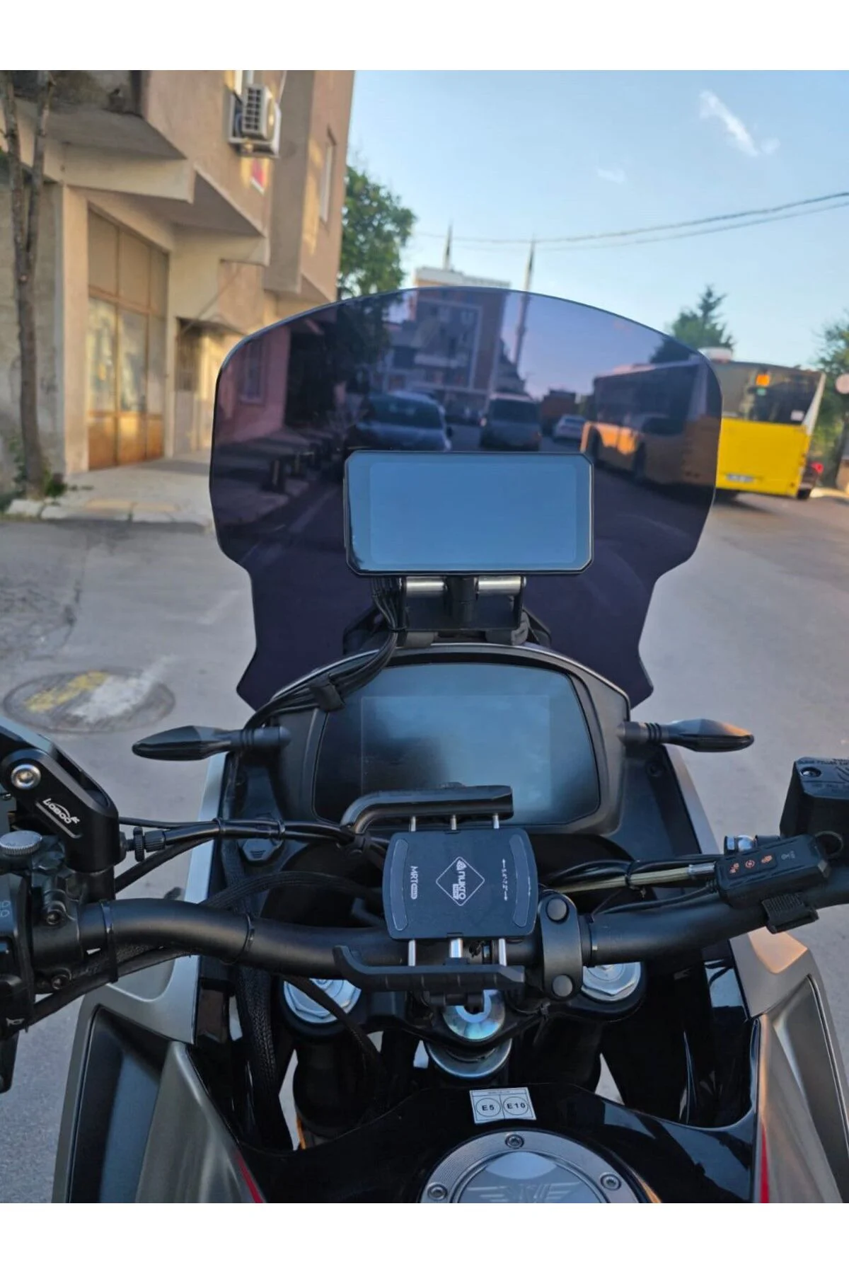 Moto Morini X-Cape 650 Ön Cam 2019-2026 Model 48cm Siyah Renkli 4mm UZUN