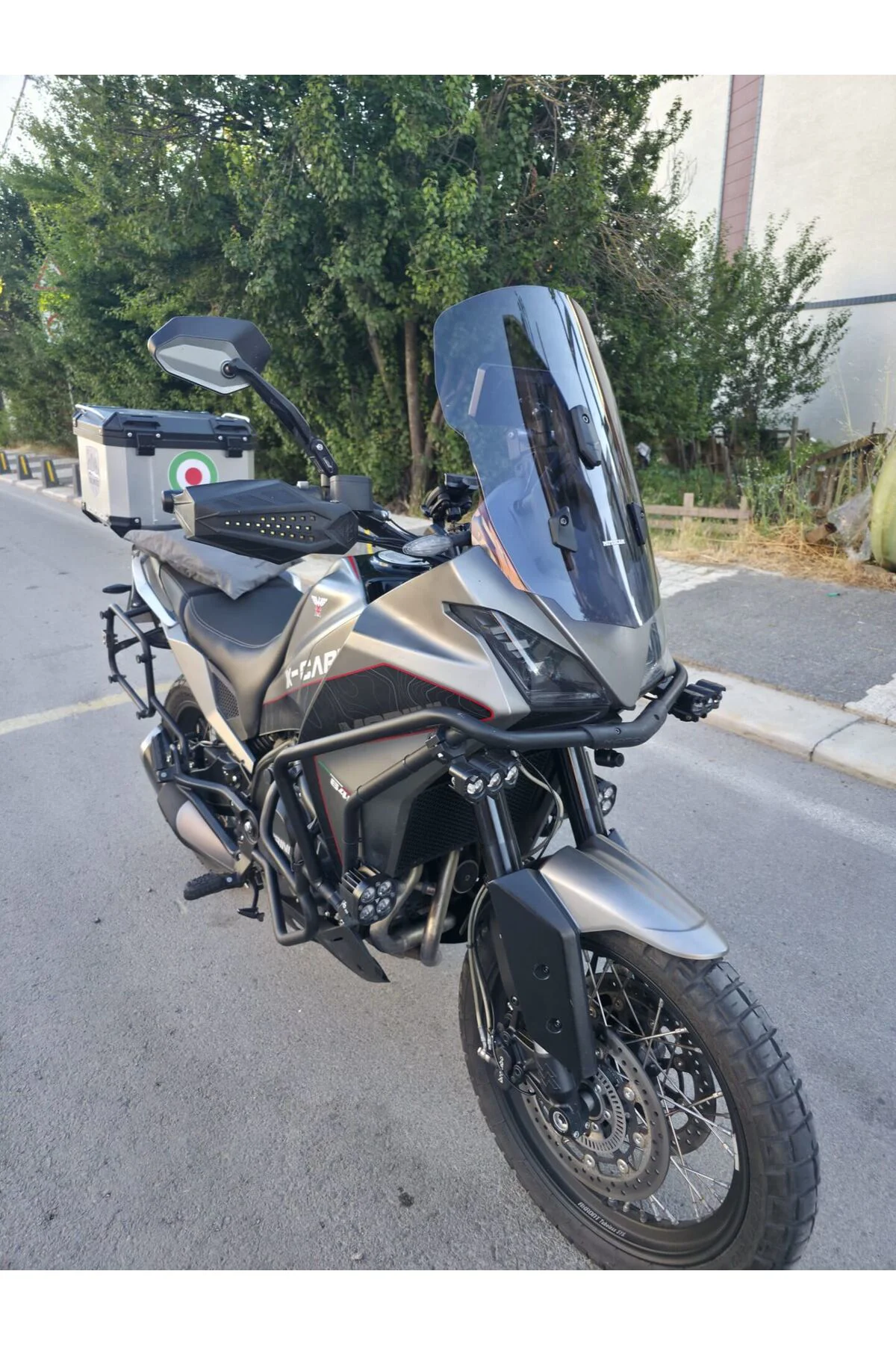 Moto Morini X-Cape 650 Ön Cam 2019-2026 Model 48cm Füme Renkli 4mm UZUN