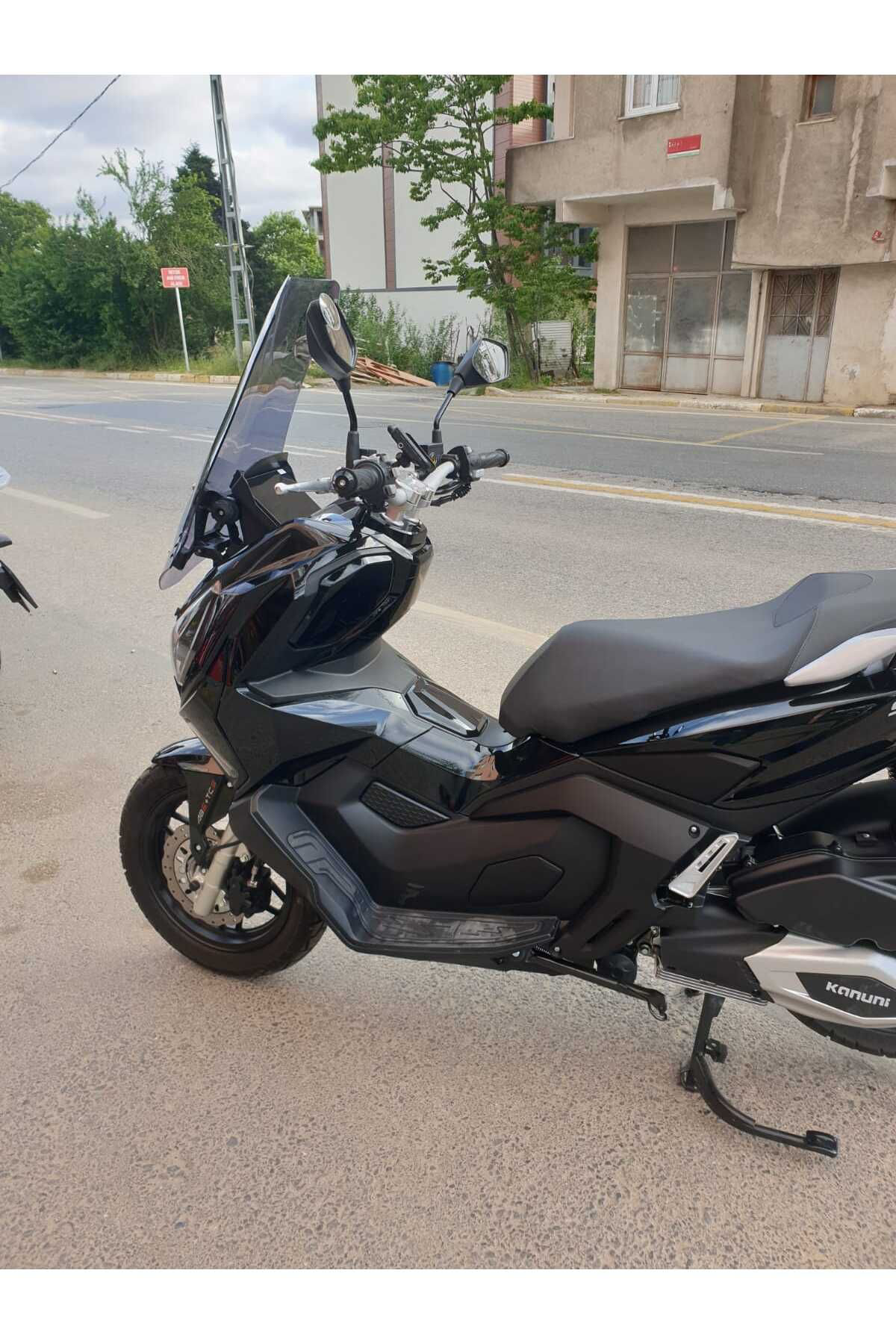 Motocam  Kanuni Seha Siperlik Ön Cam 2022-2025 Model 75Cm Füme Ren
