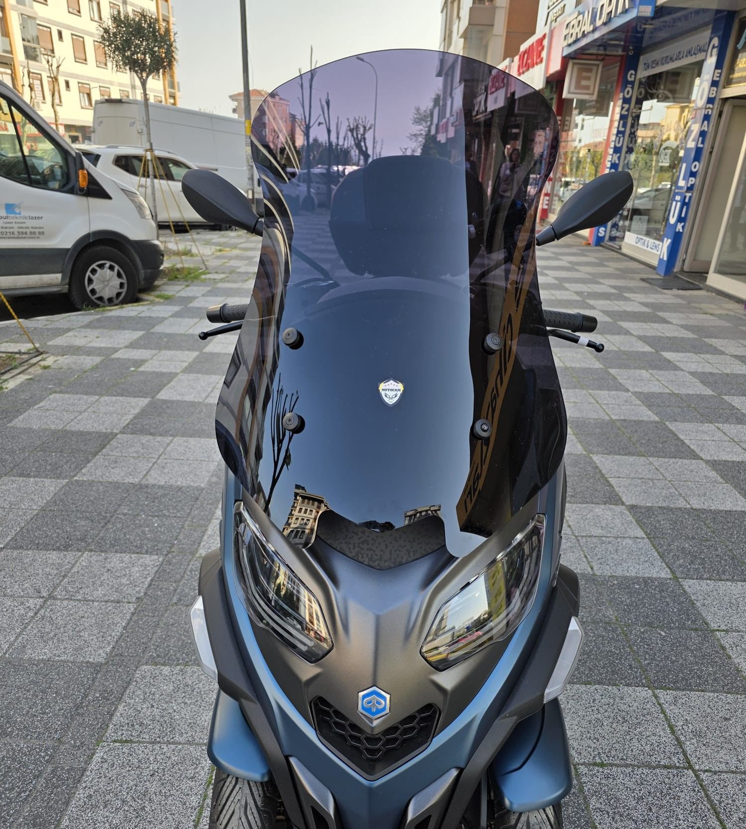 Motocam  Piaggio Mp3 530 Siperlik Ön Cam 2023-2025 Model 72Cm Siya