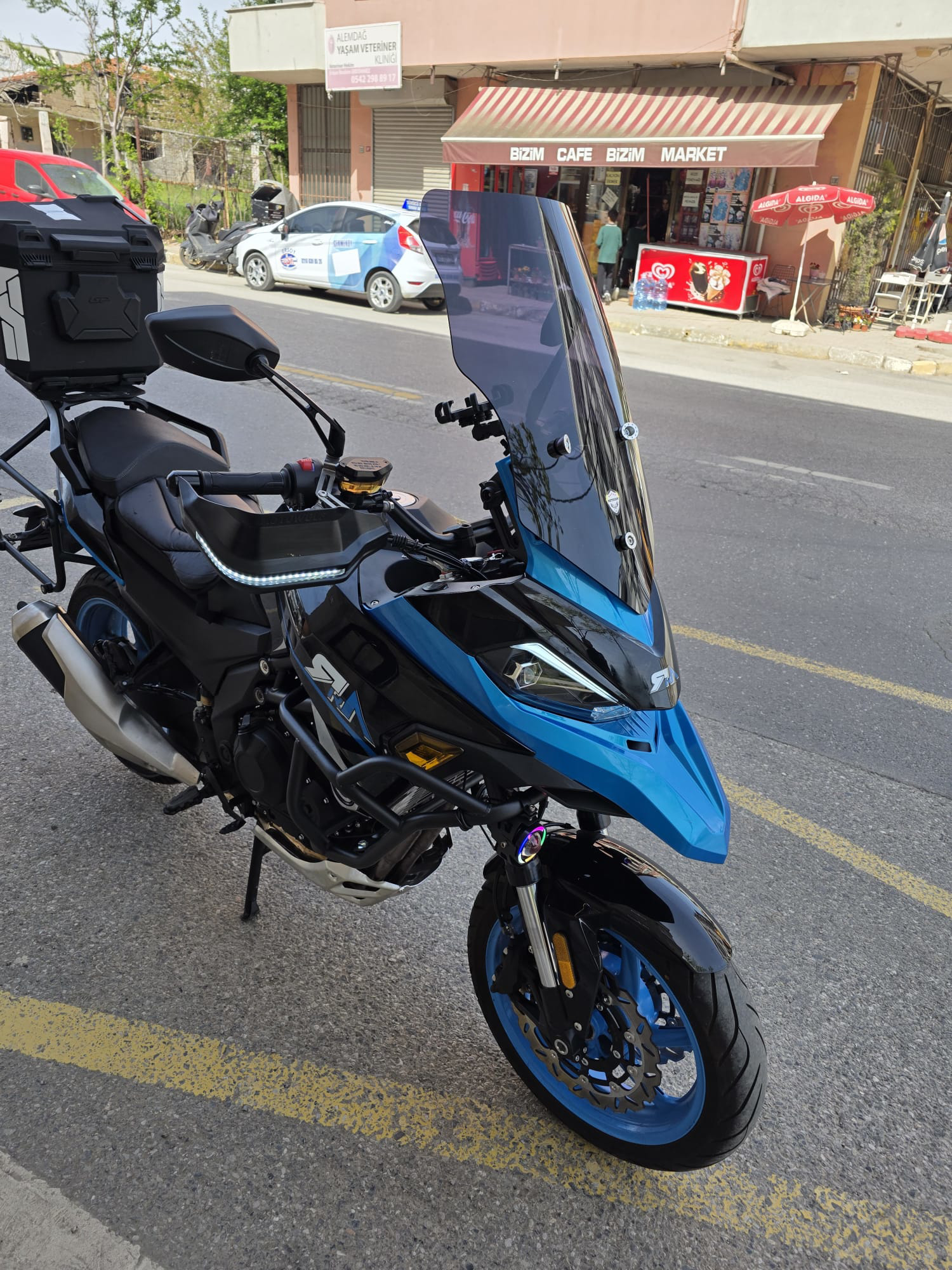 Motocam  Rkn 530 Adv Siperlik Ön Cam 2021-2025 Model 55Cm Siyah Re