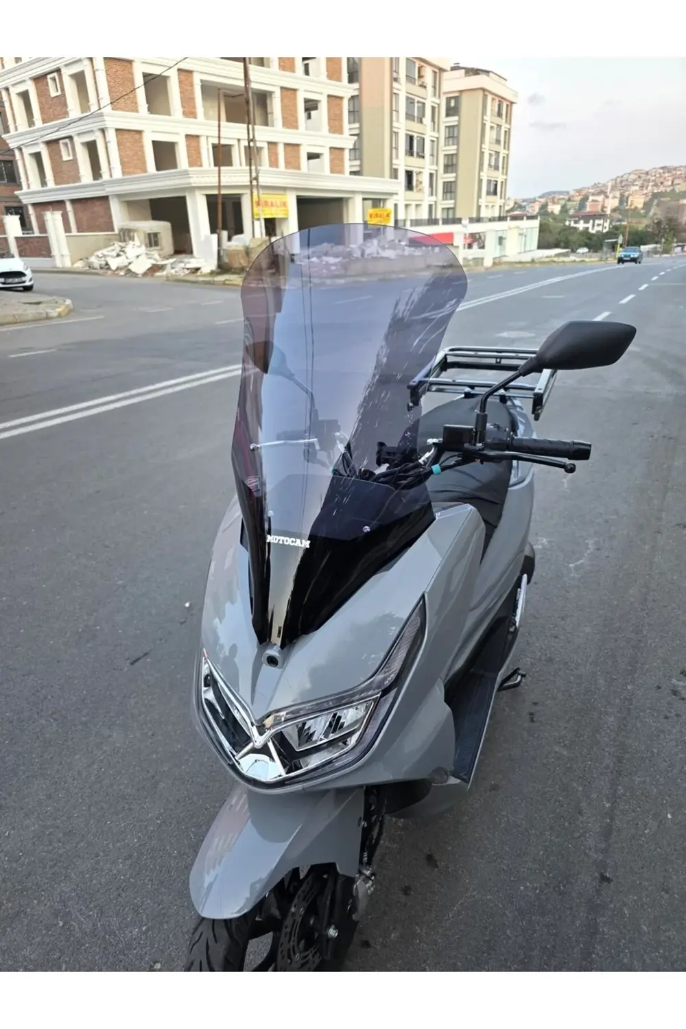 MotolüxMCX 125 Ön Cam 2024-2025 Model 68cm Füme Renkli 4mm