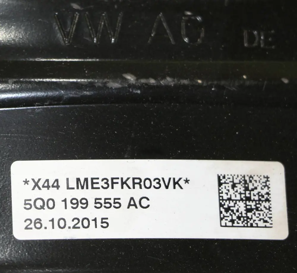 Motor Kulağı, Sol (VW Orjinal)(5Q0199555AC)(SKODA SEAT AUDI)