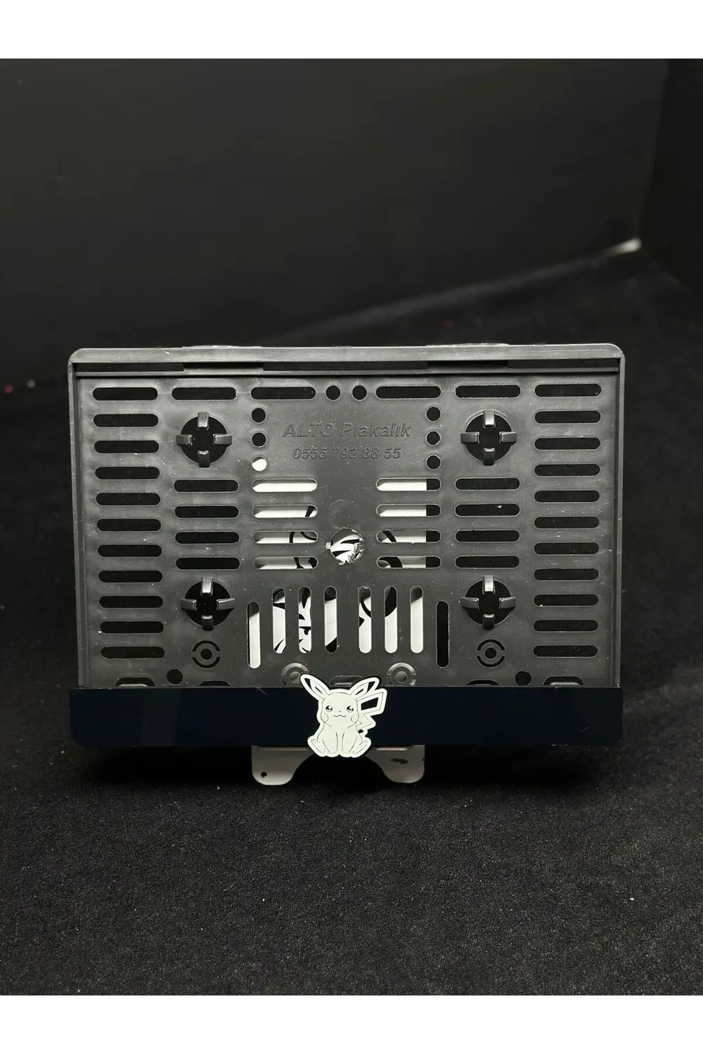 MOTOR PLAKALIK BEYAZ PİKACHU LAZER KESİM PLEKSİ