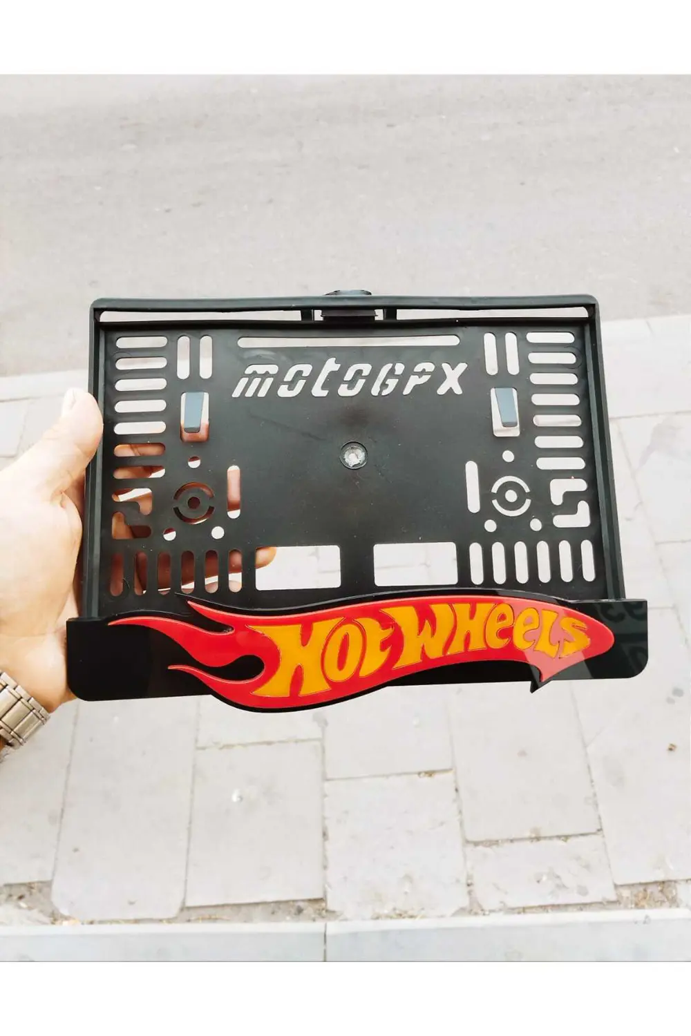 MOTOR PLAKALIK HOT WHE ELS LAZER KESİM PLEKSİ