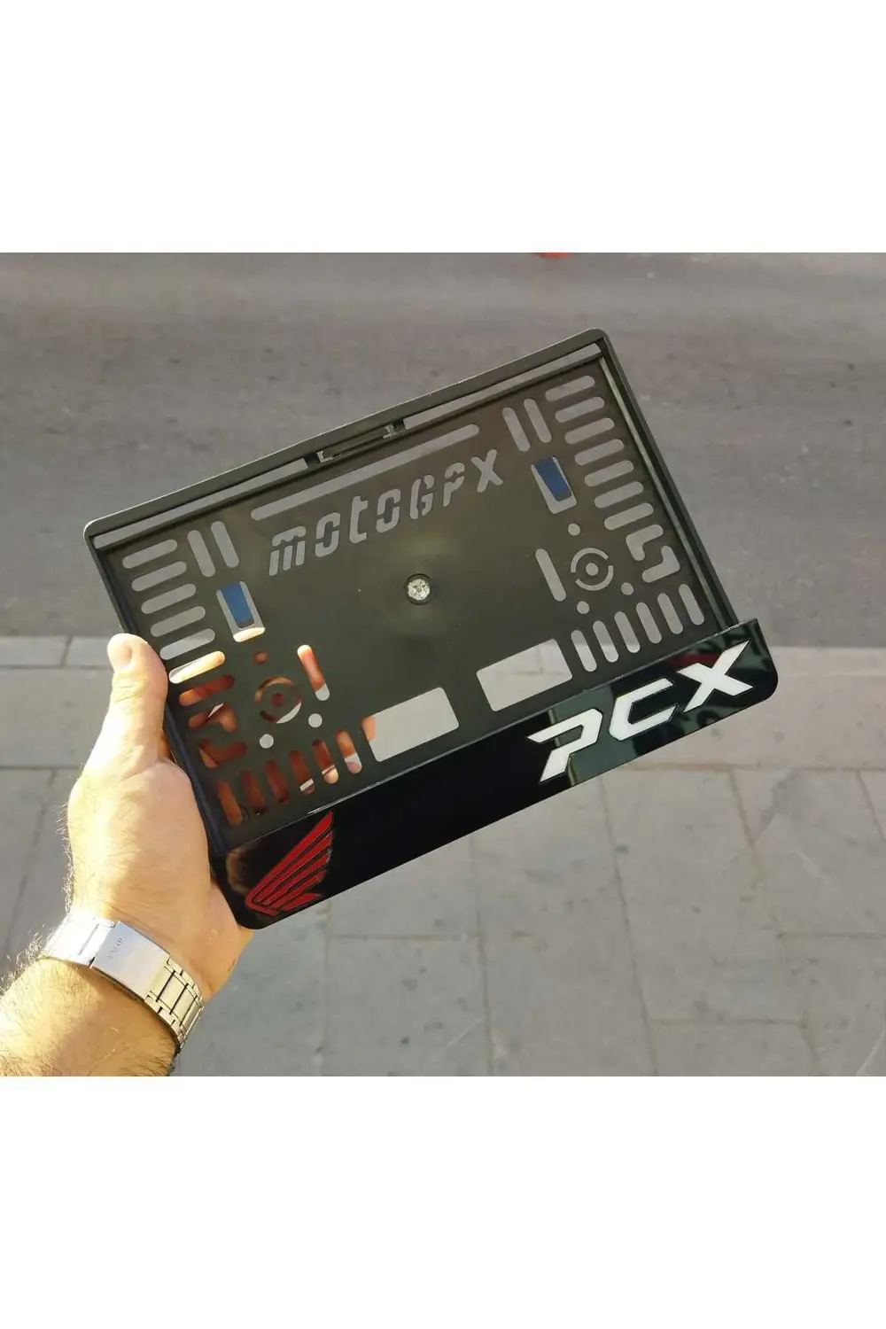MOTOR PLAKALIK LAZER KESİM PLEKSİ