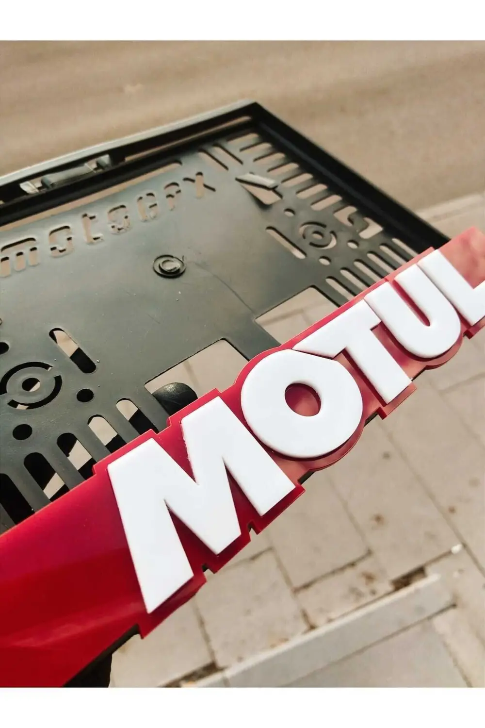 MOTOR PLAKALIK MOTUL TAKMATİK PLEKSİ 3D KABARTMA KİŞİYE ÖZEL LAZE