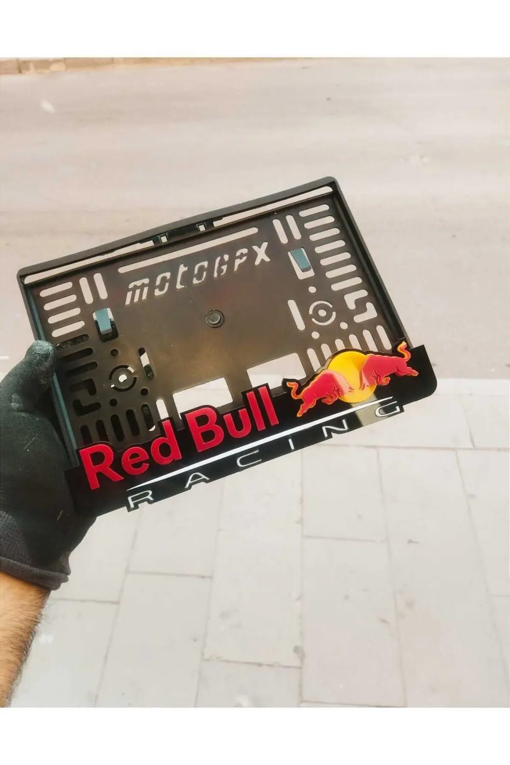 MOTOR PLAKALIK RED BULL TAKMATİK PLEKSİ 3D KABARTMA LAZER KESİM