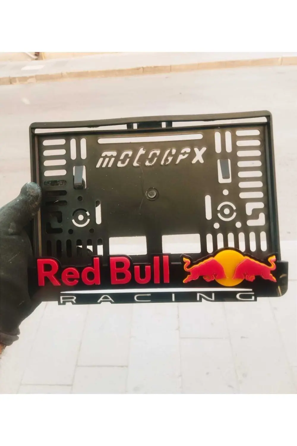 MOTOR PLAKALIK RED BULL TAKMATİK PLEKSİ 3D KABARTMA LAZER KESİM