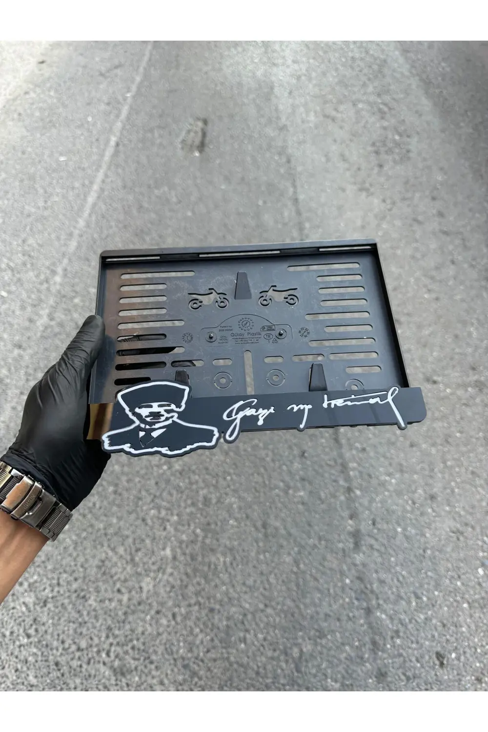 Motor Pleksi Plakalık