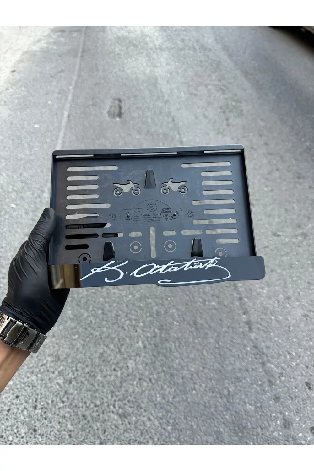 Motor Pleksi Plakalık
