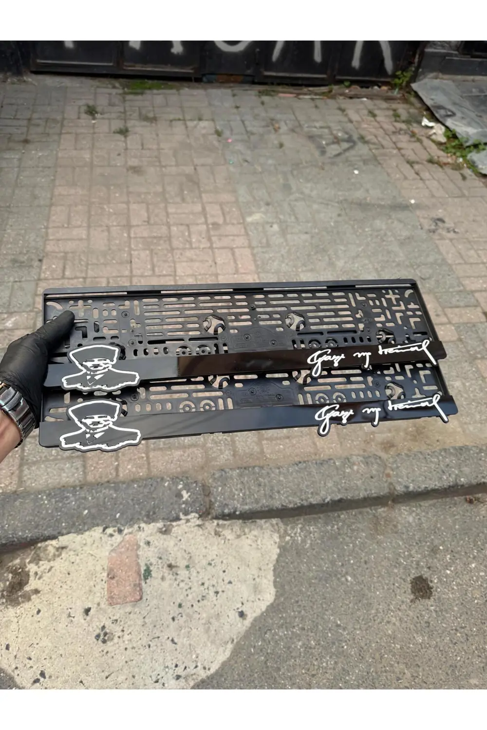 Motor Pleksi Plakalık