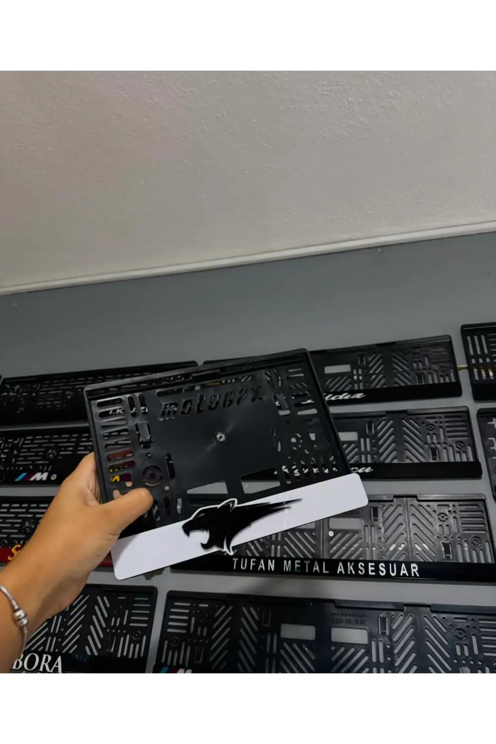 MOTOR PLEKSİ PLAKALIK