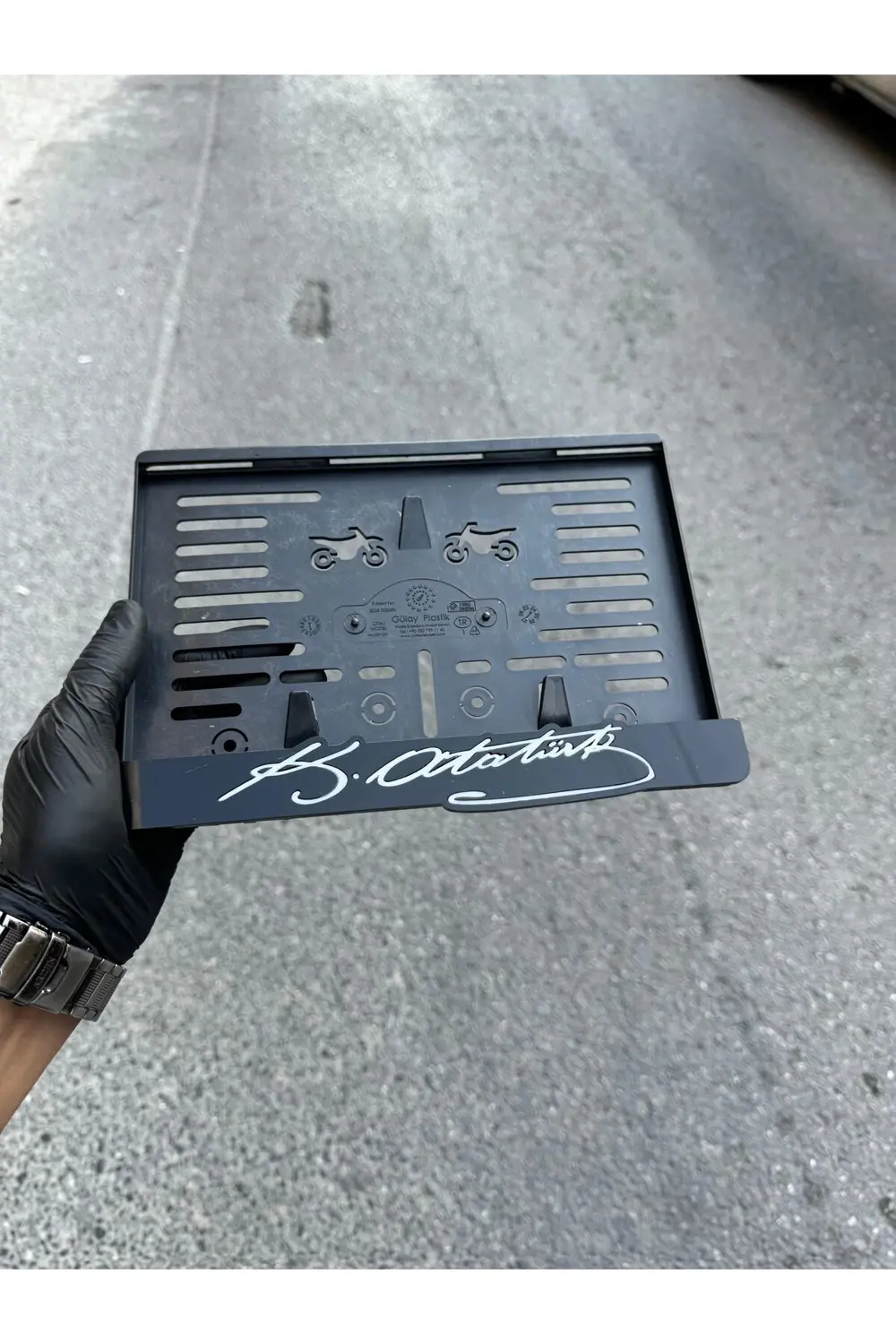 Motor Pleksi Plakalık