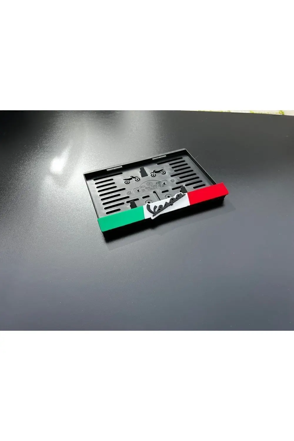 Motor Takmatik 3  Renk İtaly Renk Pleksi Plakalık Kişiye Özel Tas