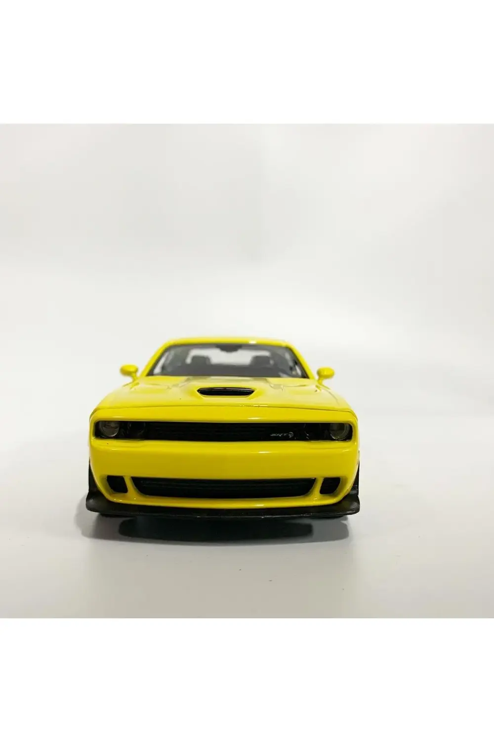 Motormax 1/24 Dodge Challenger 2018 Hellcat