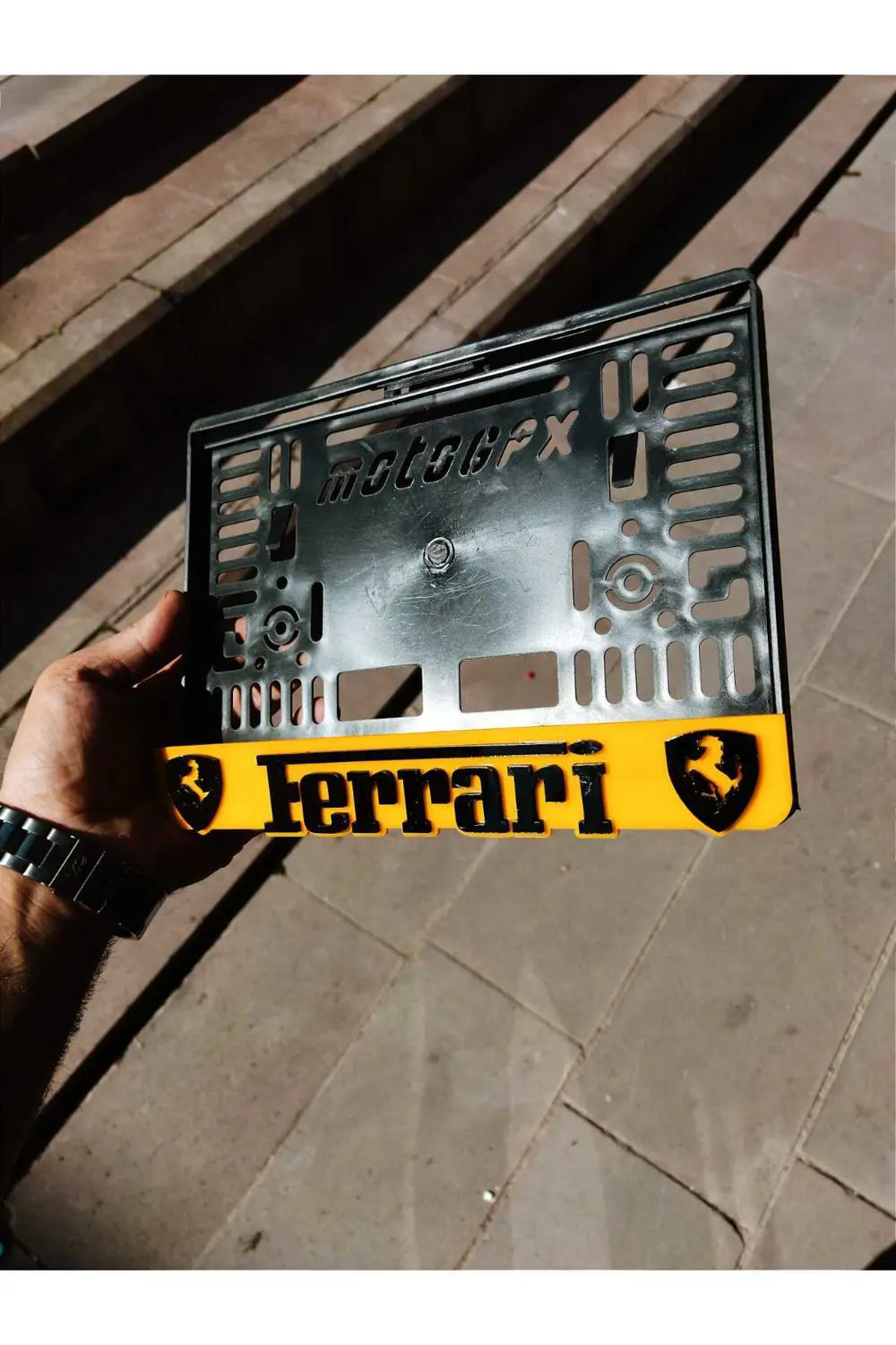 Motorsiklet Plakalık Ferrari Lazer Kesim Pleksi plakalık | kişiye