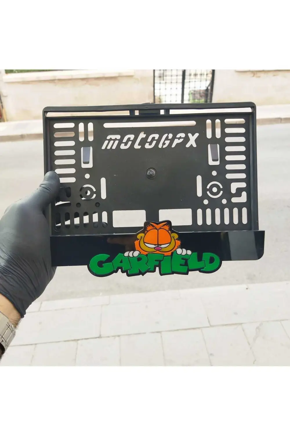 MOTORSİKLET PLAKALIK GARFIELD LAZER KESİM PLEKSİ