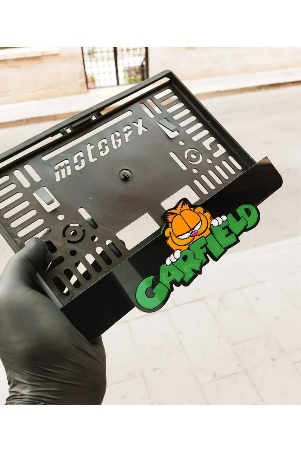 MOTORSİKLET PLAKALIK GARFIELD LAZER KESİM PLEKSİ