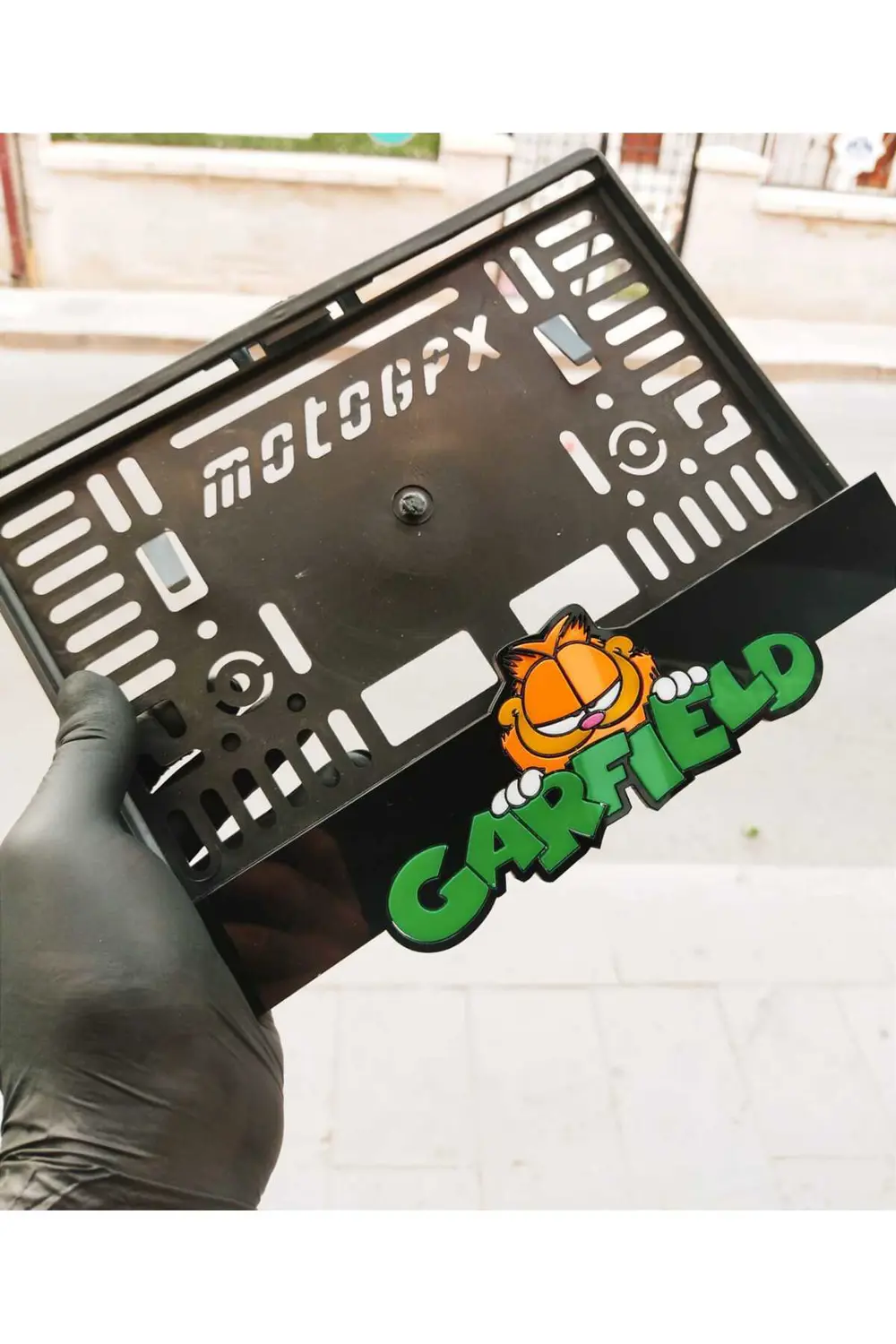 MOTORSİKLET PLAKALIK GARFIELD LAZER KESİM PLEKSİ