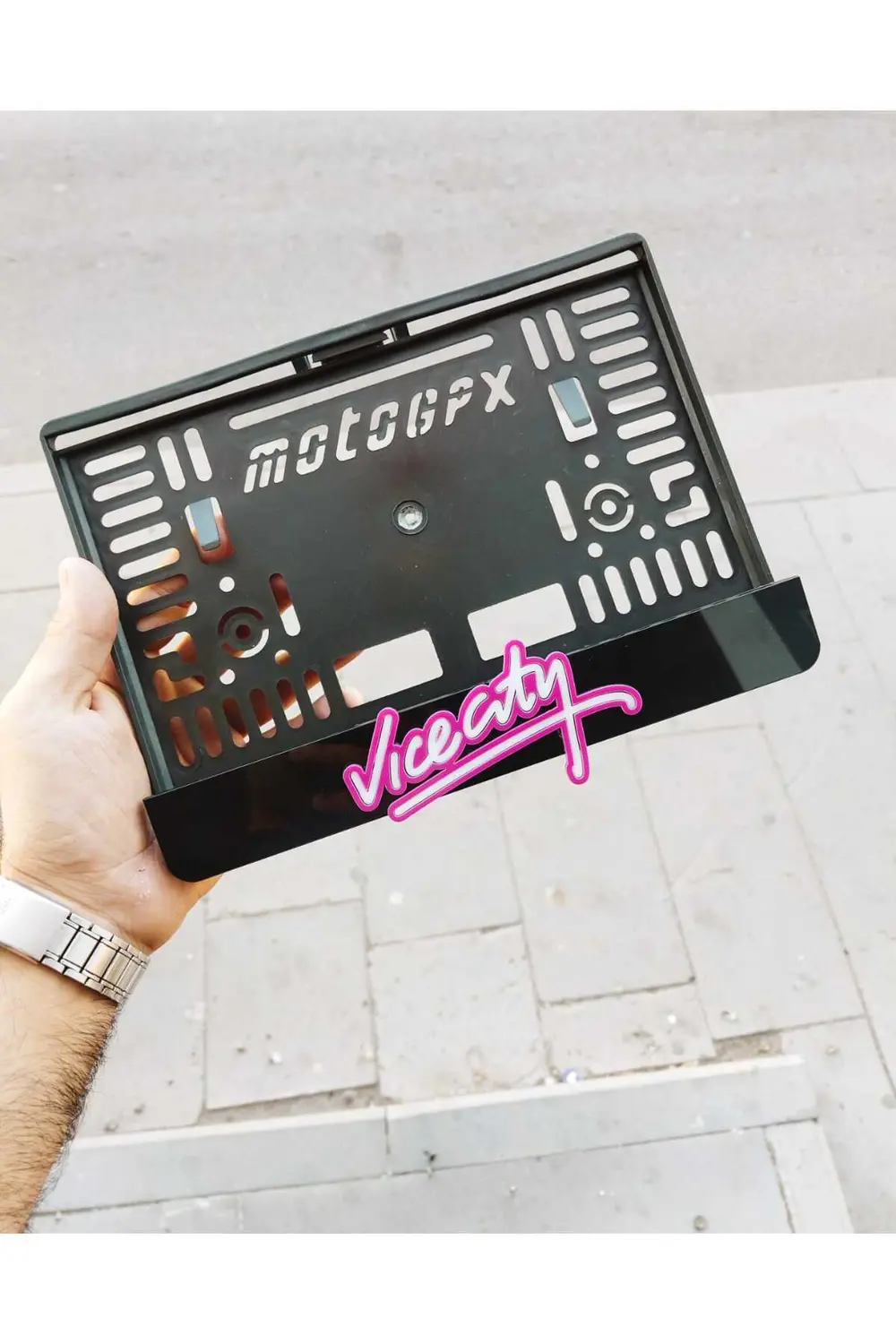 MOTORSİKLET PLAKALIK LAZER KESİM PLEKSİ
