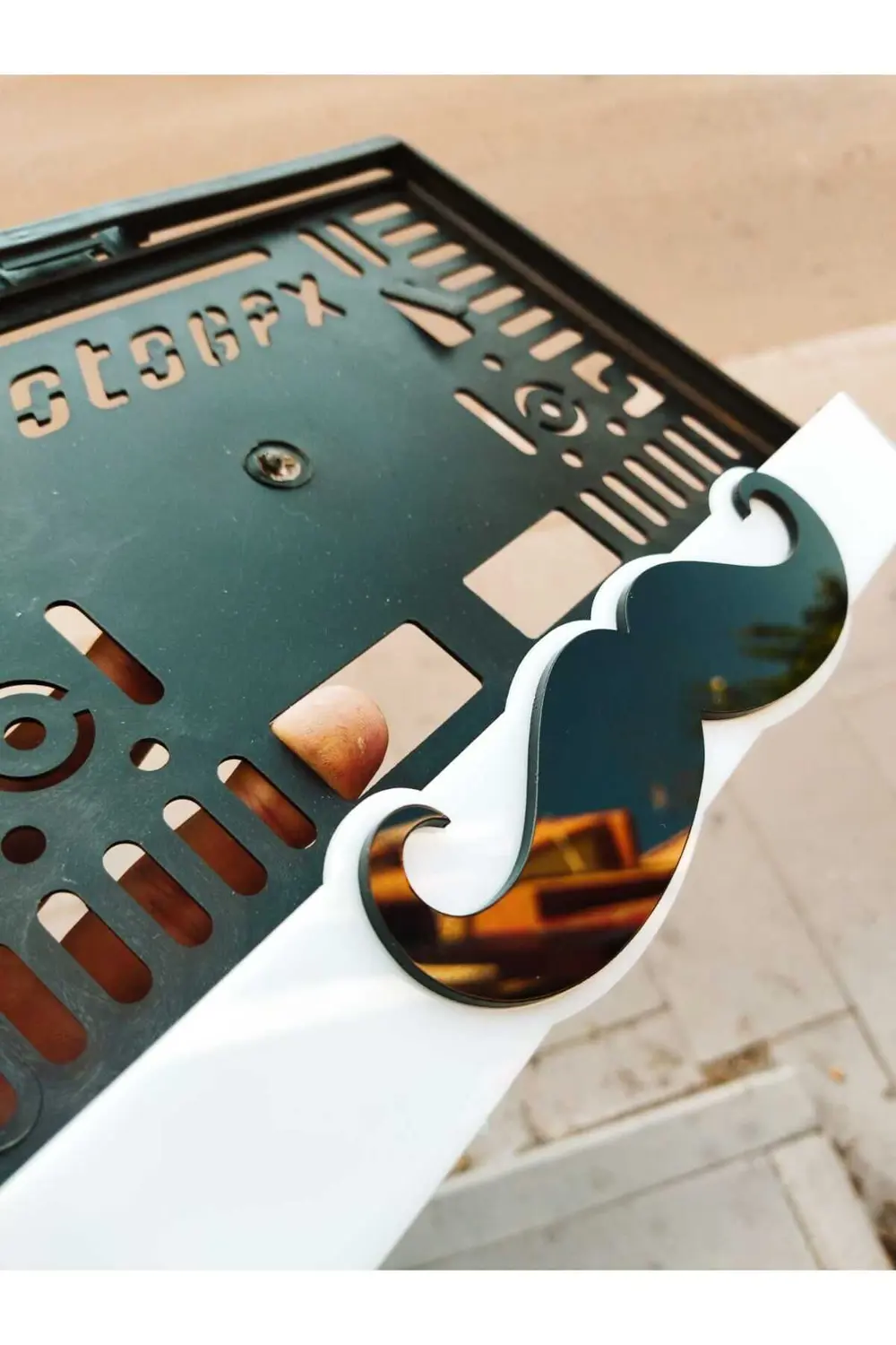 Motorsiklet  Uyumlu Plakalık Bıyık Model Lazer Kesim Pleksi 3d Ka