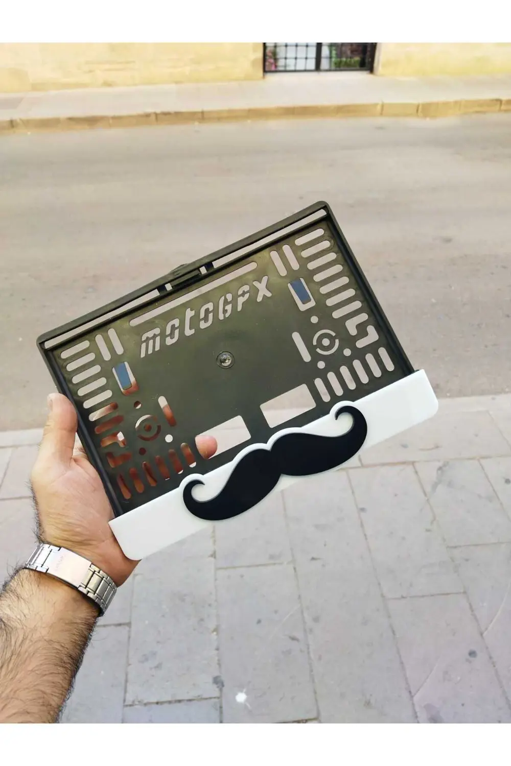 Motorsiklet  Uyumlu Plakalık Bıyık Model Lazer Kesim Pleksi 3d Ka