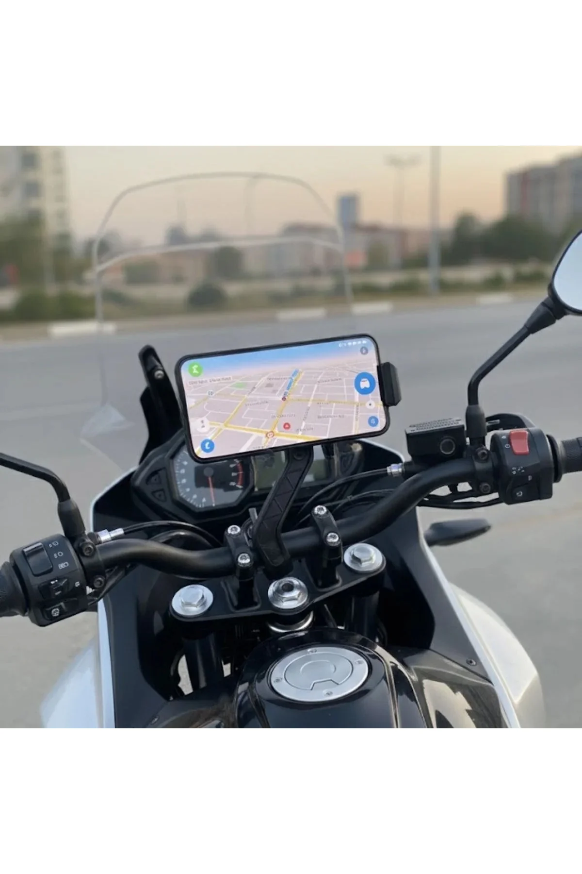 Motosiklet Gidon Telefon Tutucu–360° Döner, Kaymaz Sabitleme Sistemli, Sarsıntı Önleyici Telefon Tut