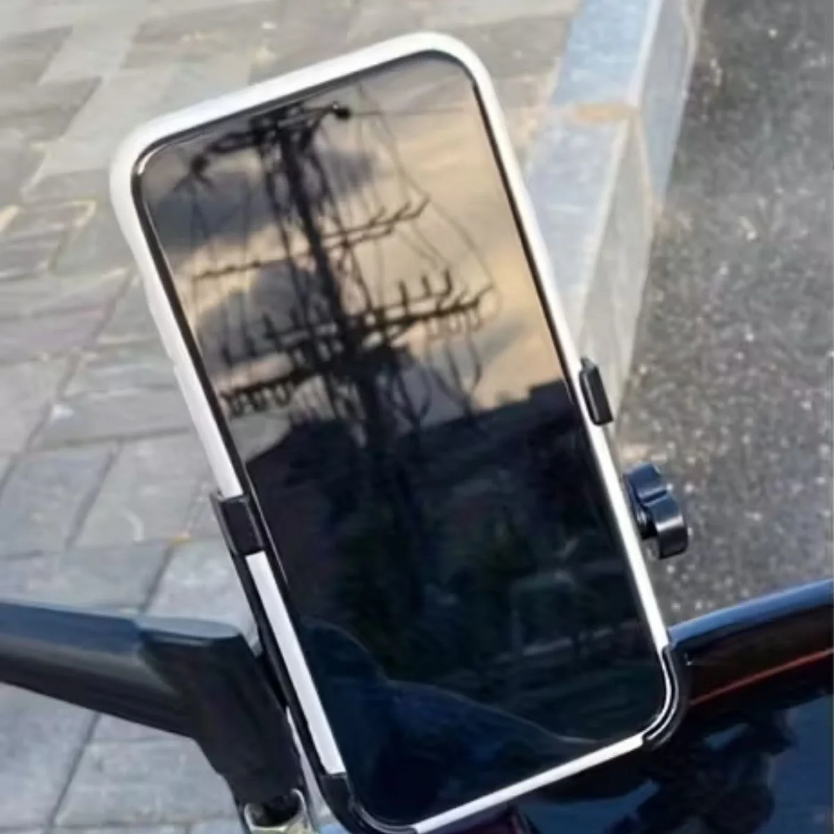 Motosiklet Gidon Telefon Tutucu–360° Döner, Kaymaz Sabitleme Sistemli, Sarsıntı Önleyici Telefon Tutucu Aparat Bx40 Motosiklet Gidon Telefon Tutucu–360° Döner, Kaymaz Sabitleme Sistemli, Sarsıntı Önleyici Telefon Tutucu Aparat Bx40