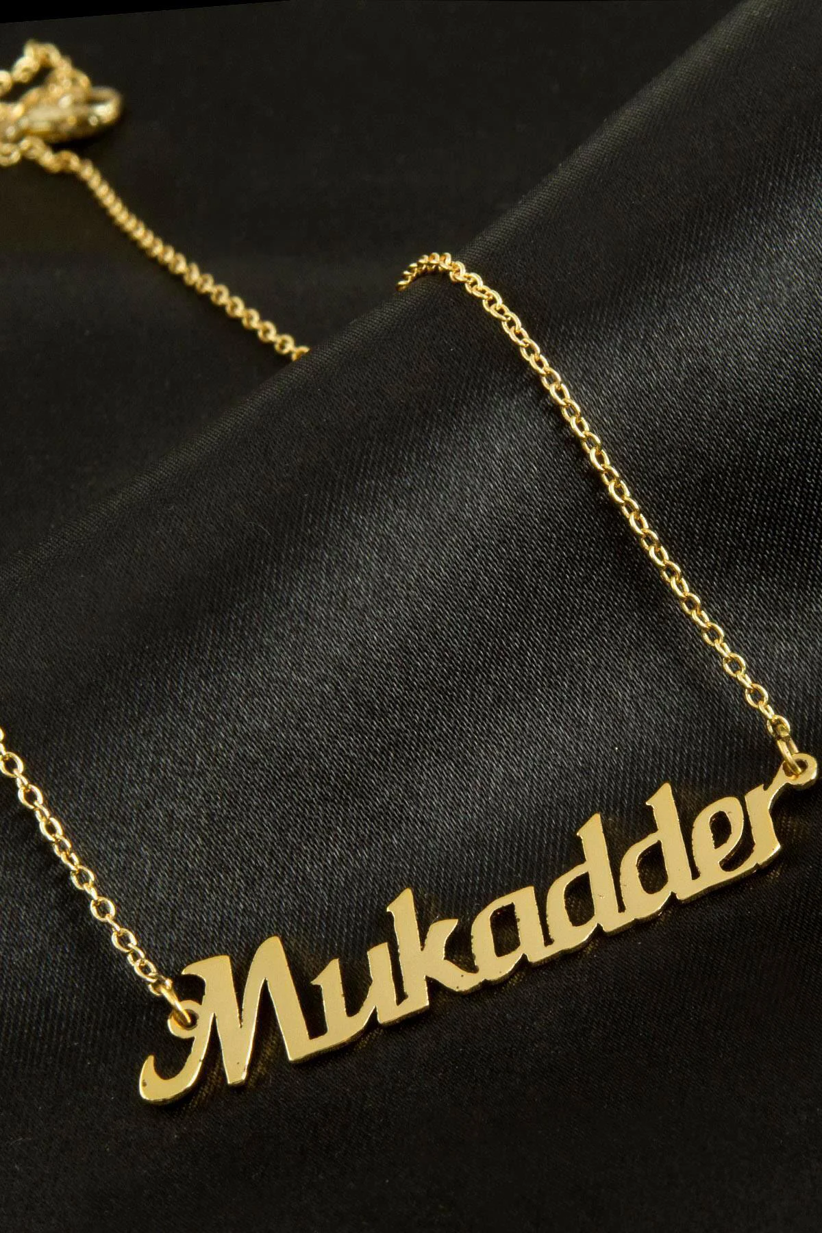Mukadder isimli kolye (Kişiye Özel) Mukadder isimli kolye (Kişiye Özel)