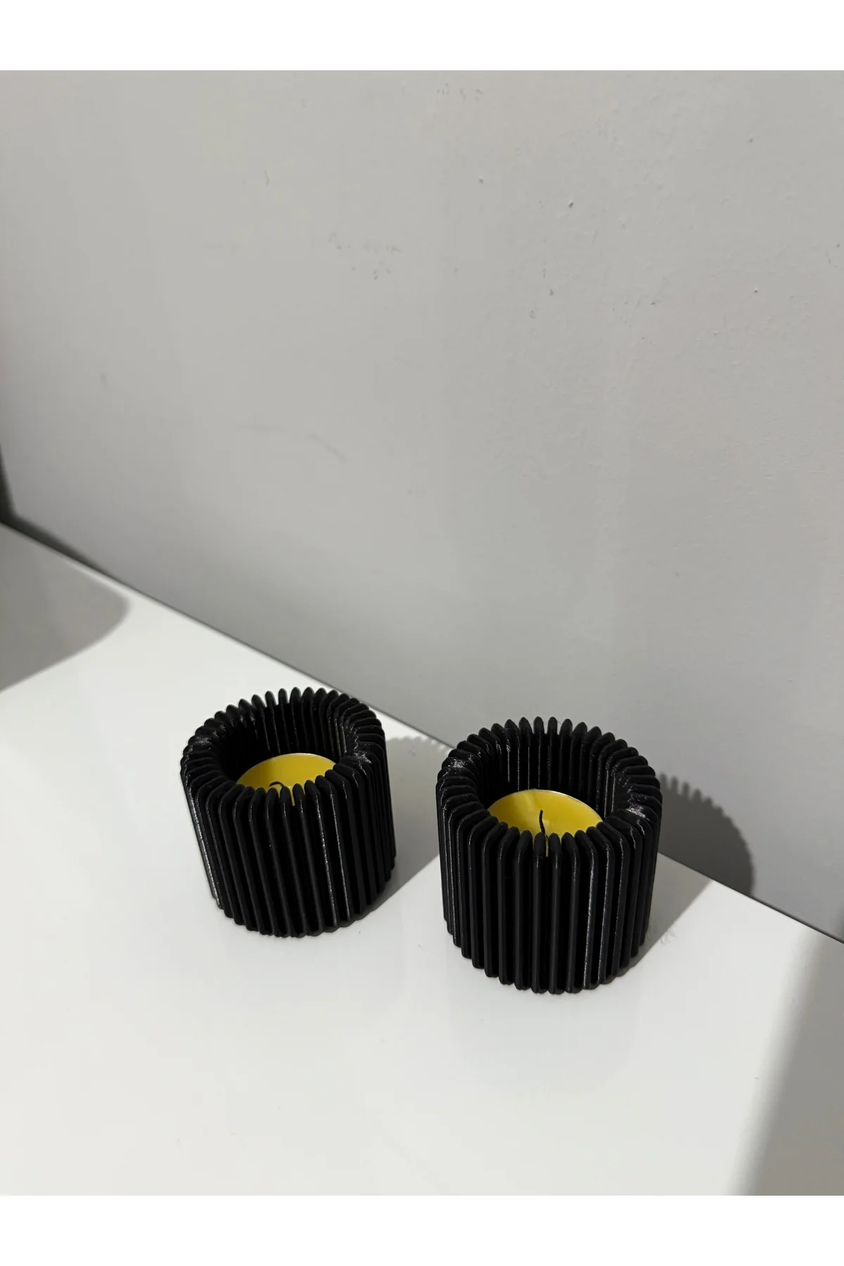 Mumluk özel tasarım beyaz renk carbon fiber malzeme dekoratif obje Mumluk özel tasarım beyaz renk carbon fiber malzeme dekoratif obje