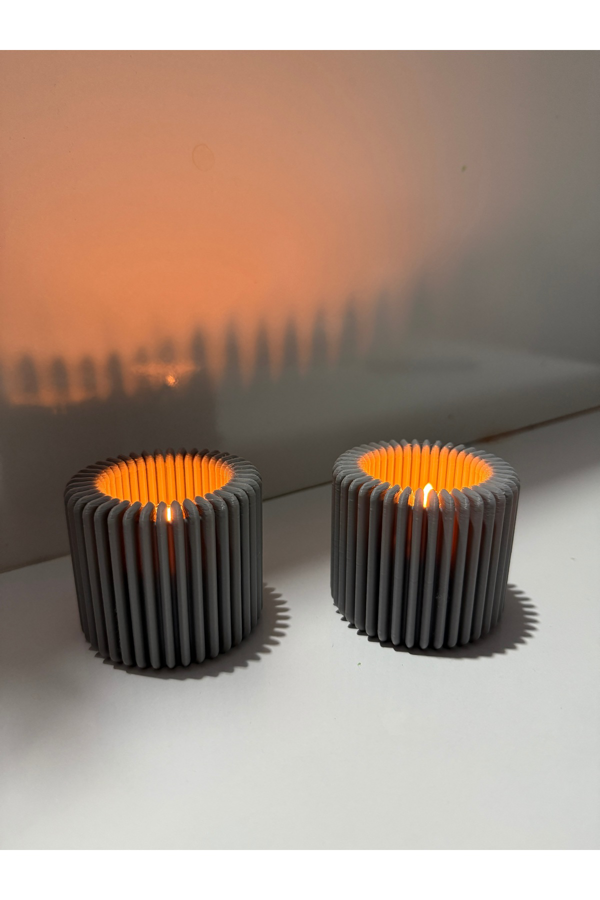 Mumluk Özel Tasarım Gri Renk Carbon Fiber Malzeme Dekoratif Obje